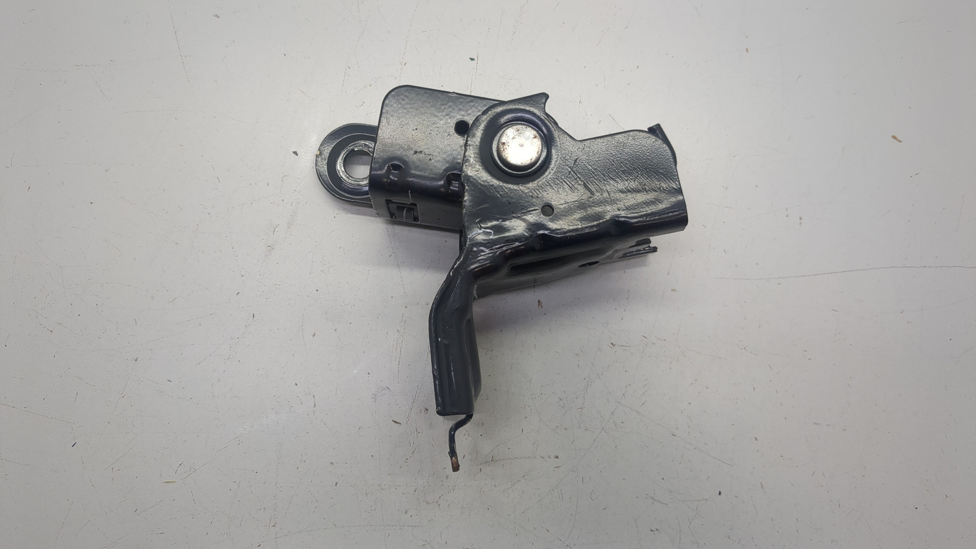 Кронштейн крепления сидения