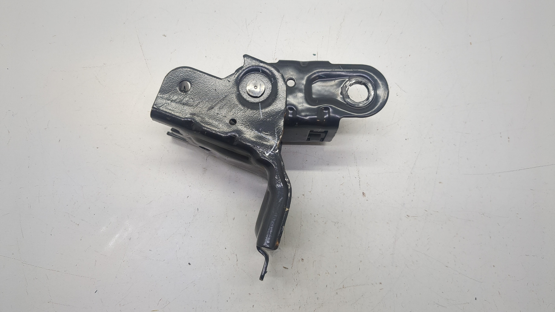 Кронштейн крепления сидения