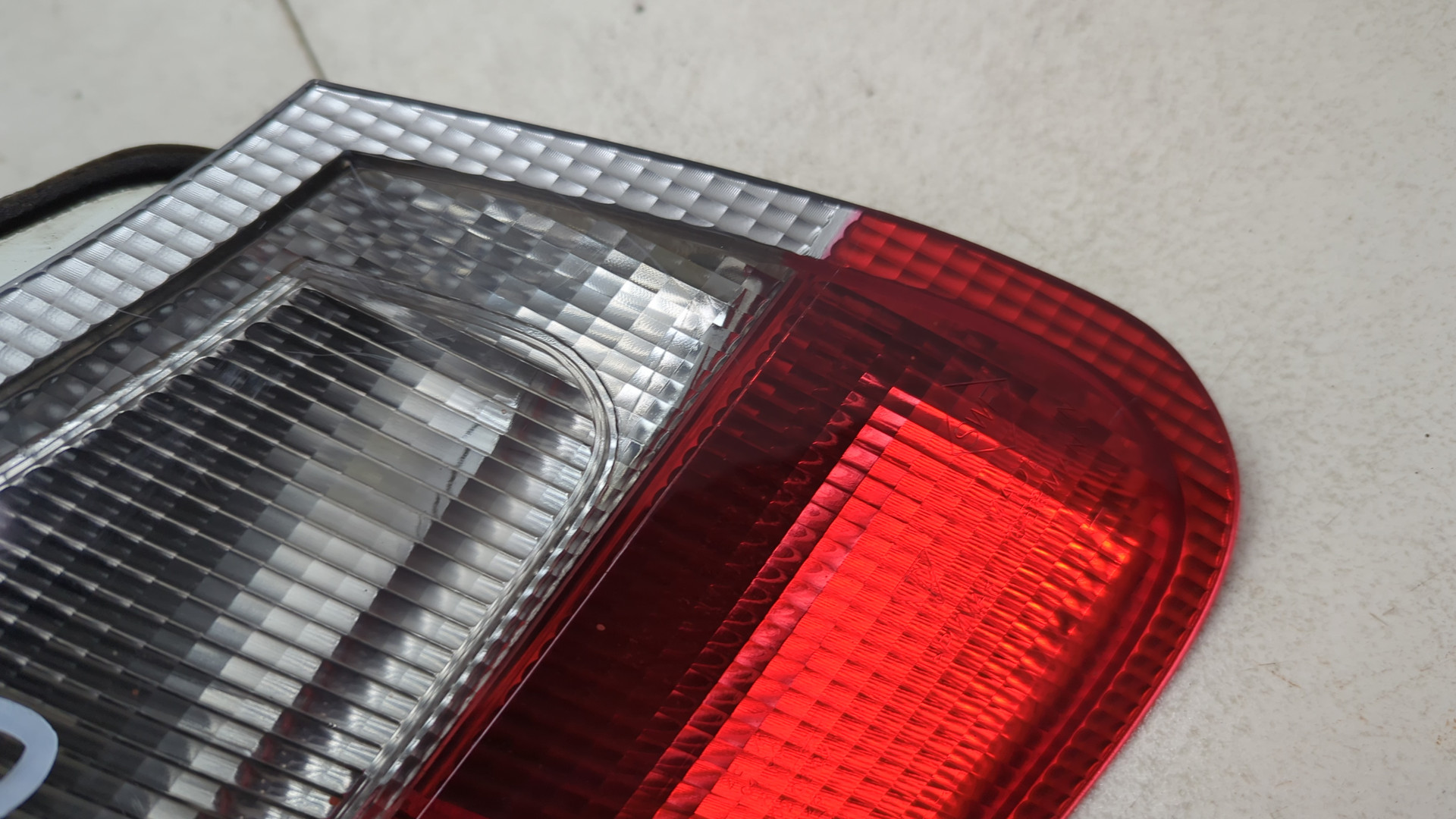 Фонарь задний левый