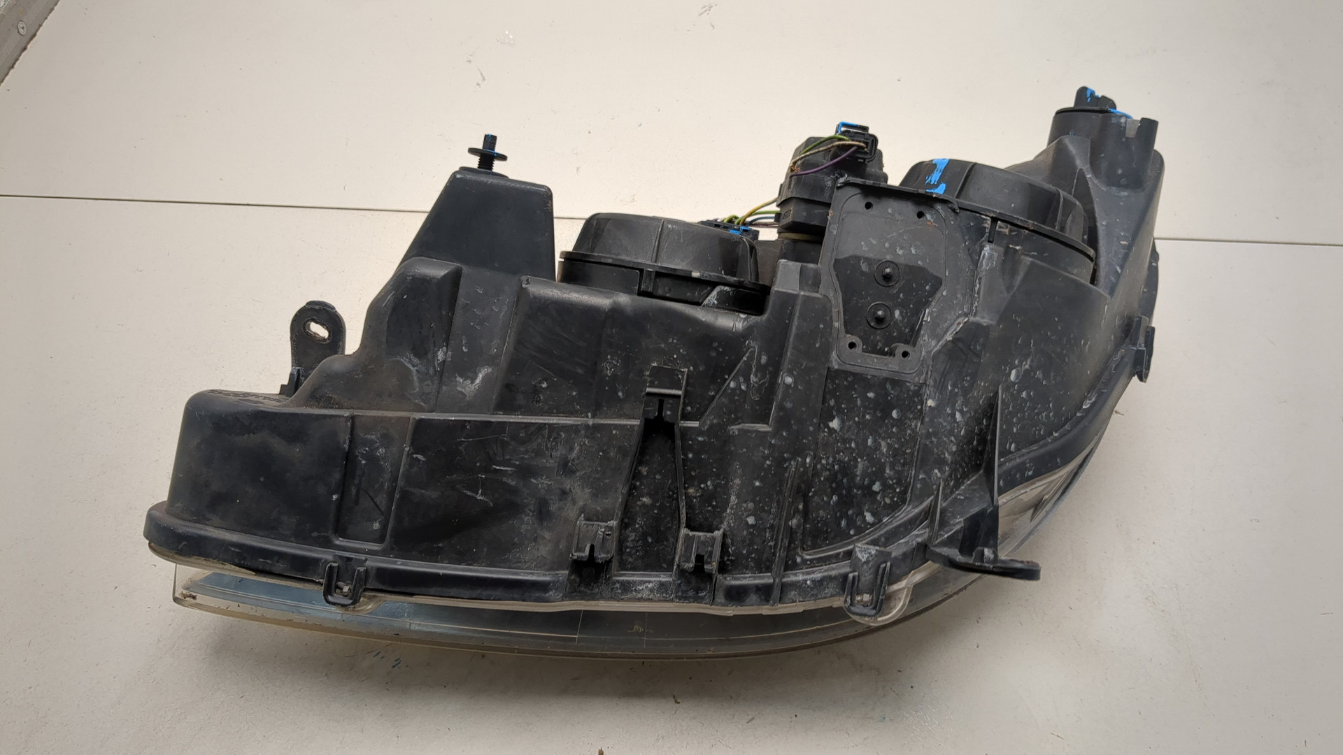 Фара правая для 607 (9D) 2000-2010