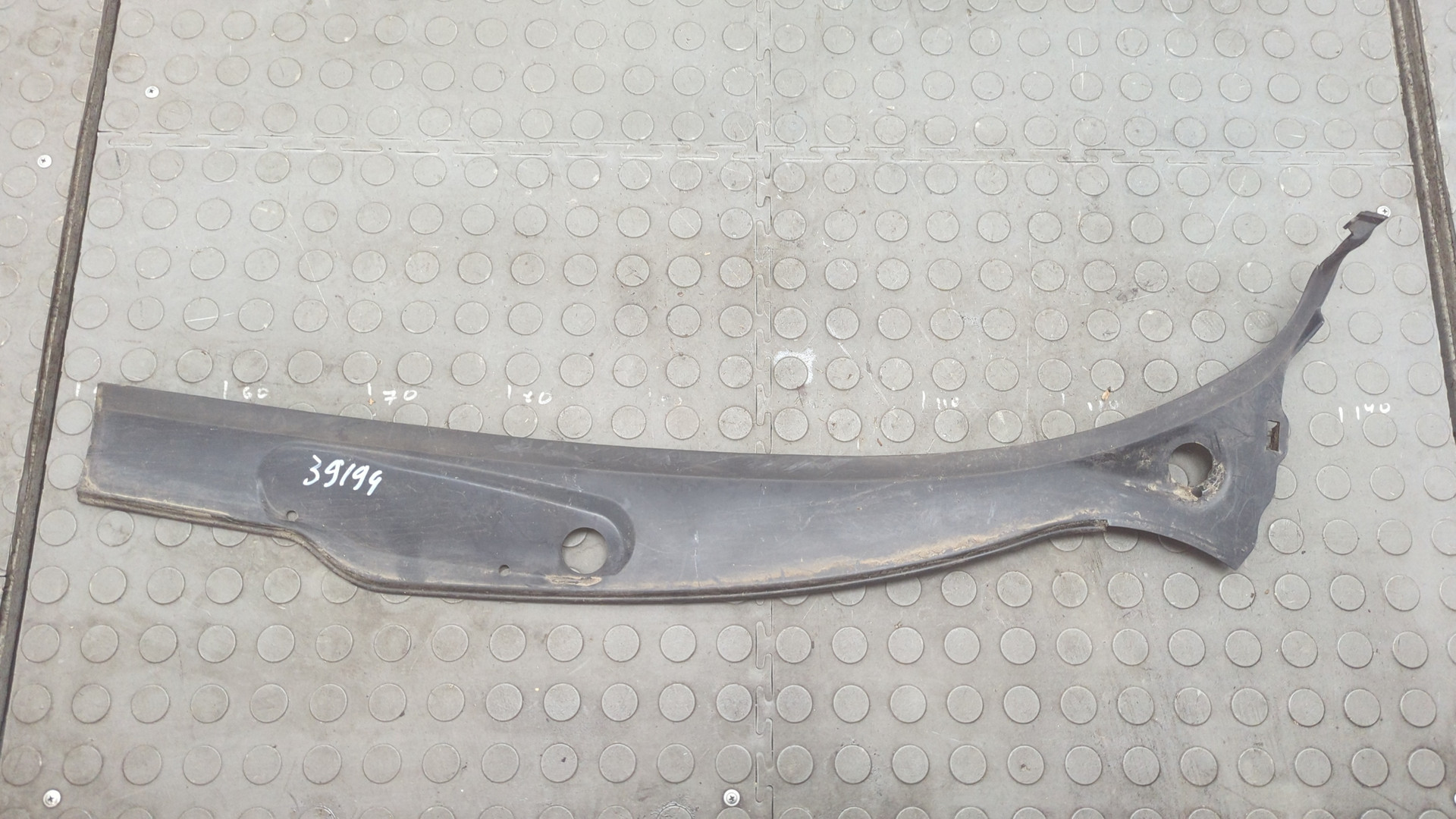 Решетка стеклоочистителей (Жабо)