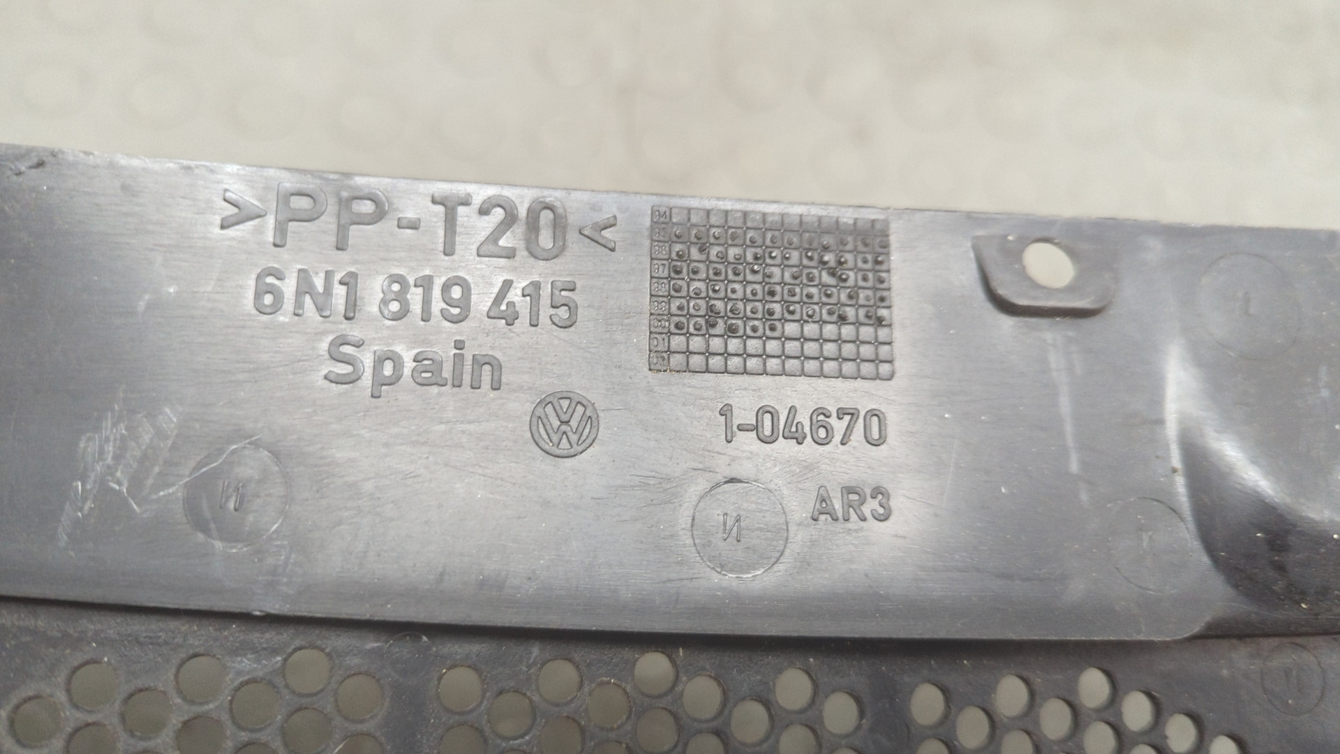 Решетка стеклоочистителей (Жабо)