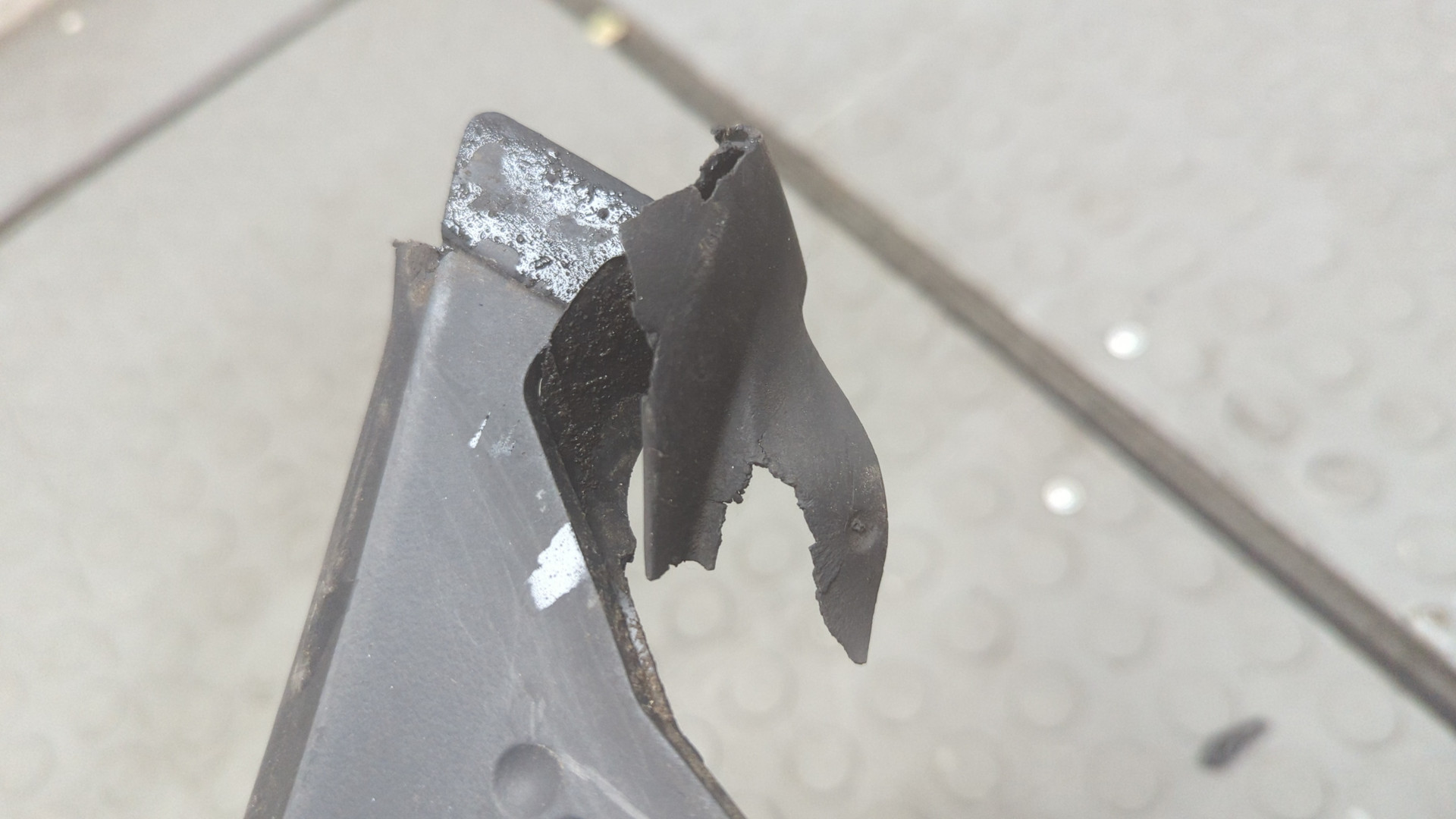 Решетка стеклоочистителей (Жабо)