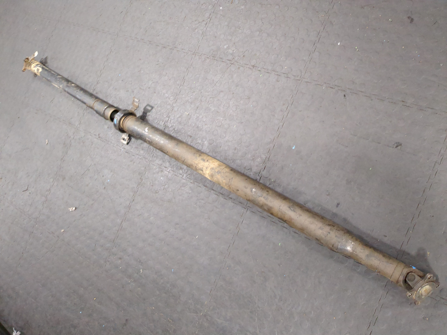 Вал карданный задний