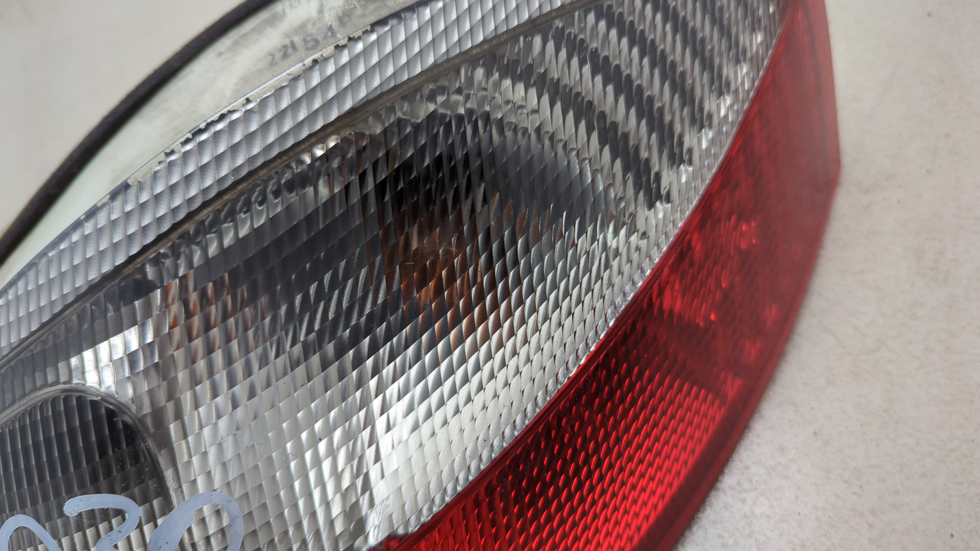 Фонарь задний правый