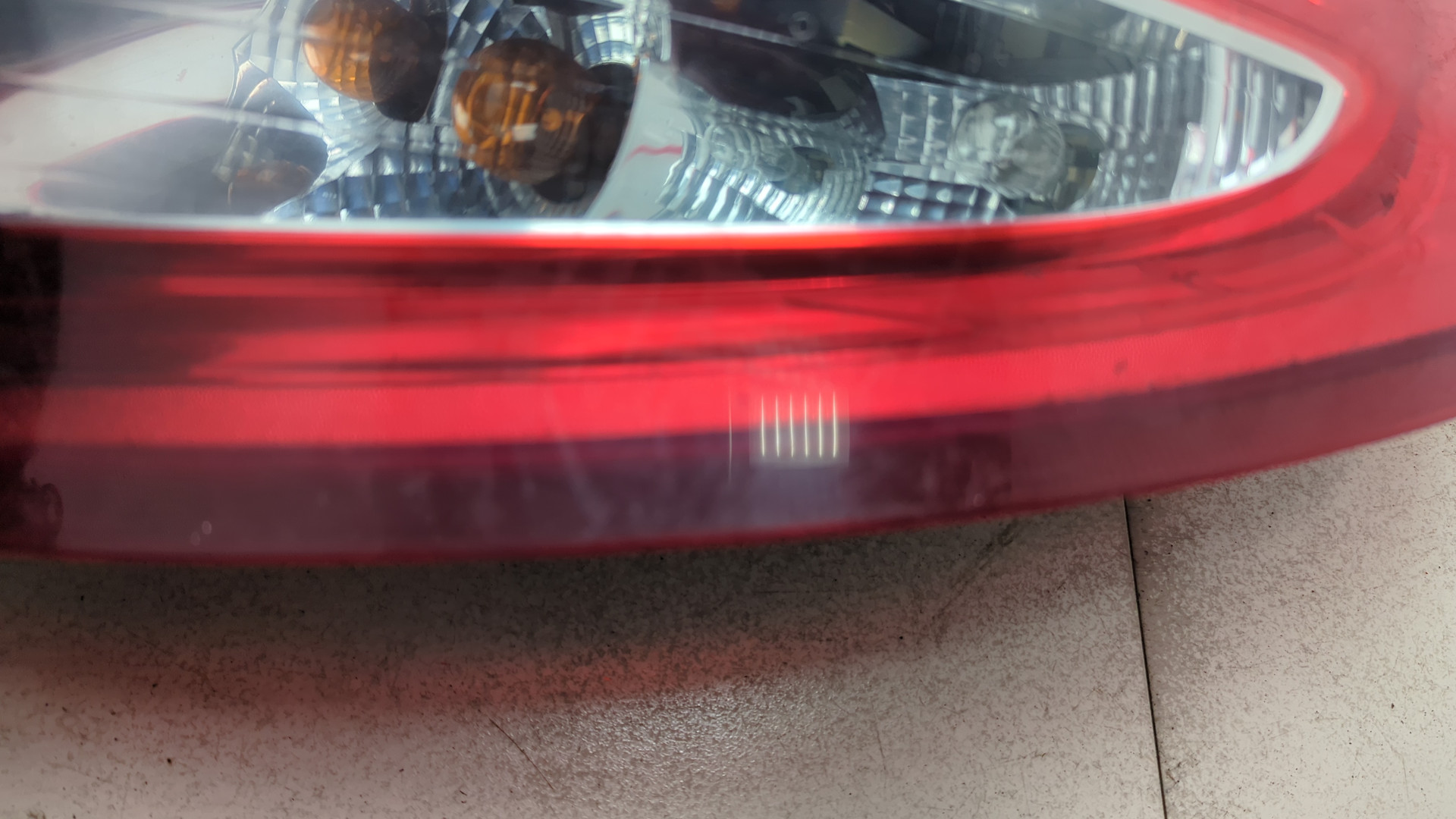 Фонарь задний правый