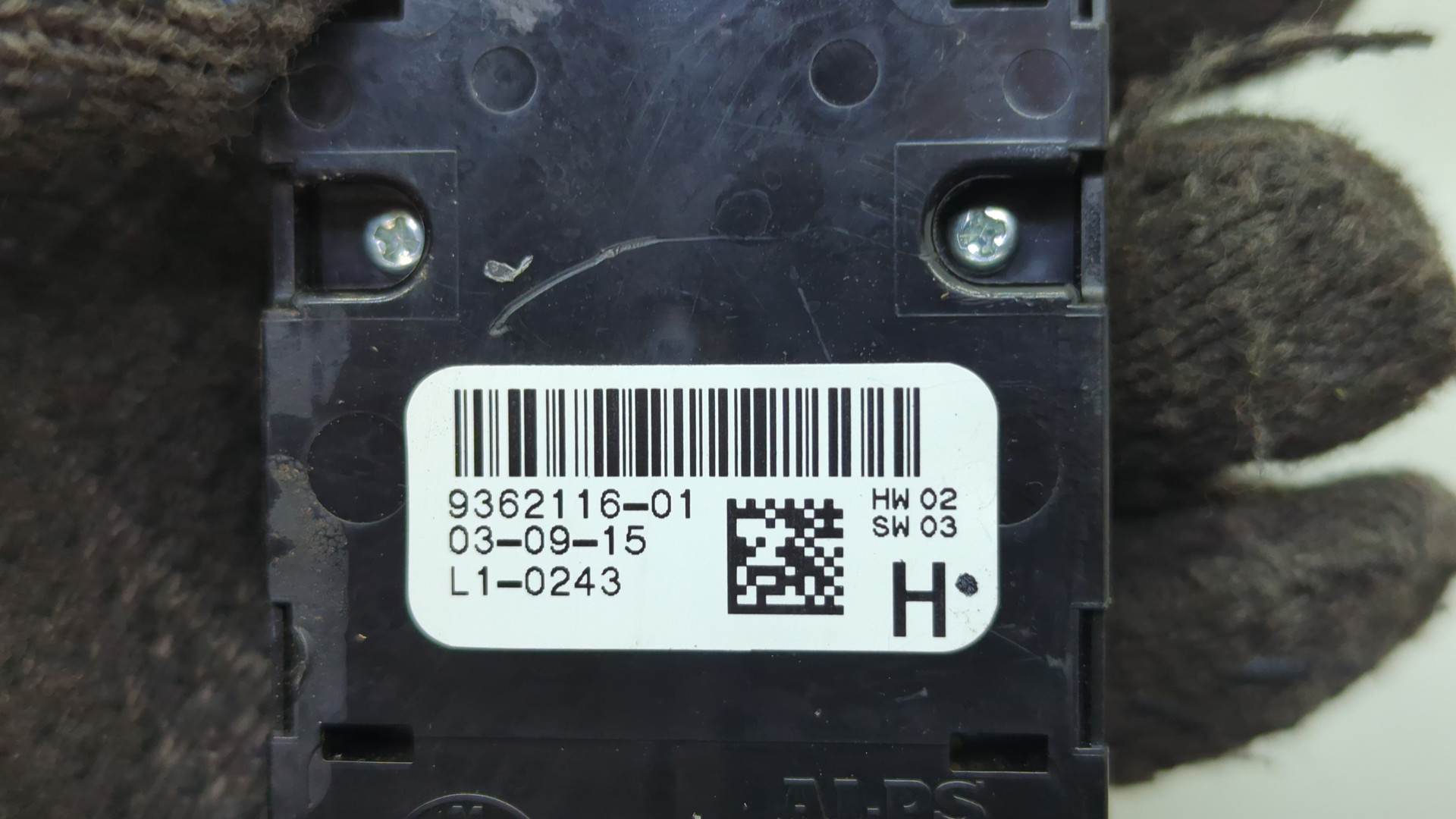 Кнопка стеклоподъемника