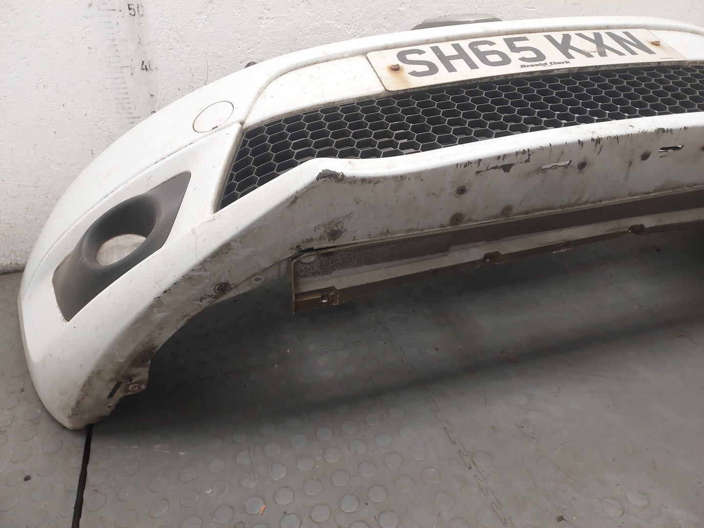 Бампер передний