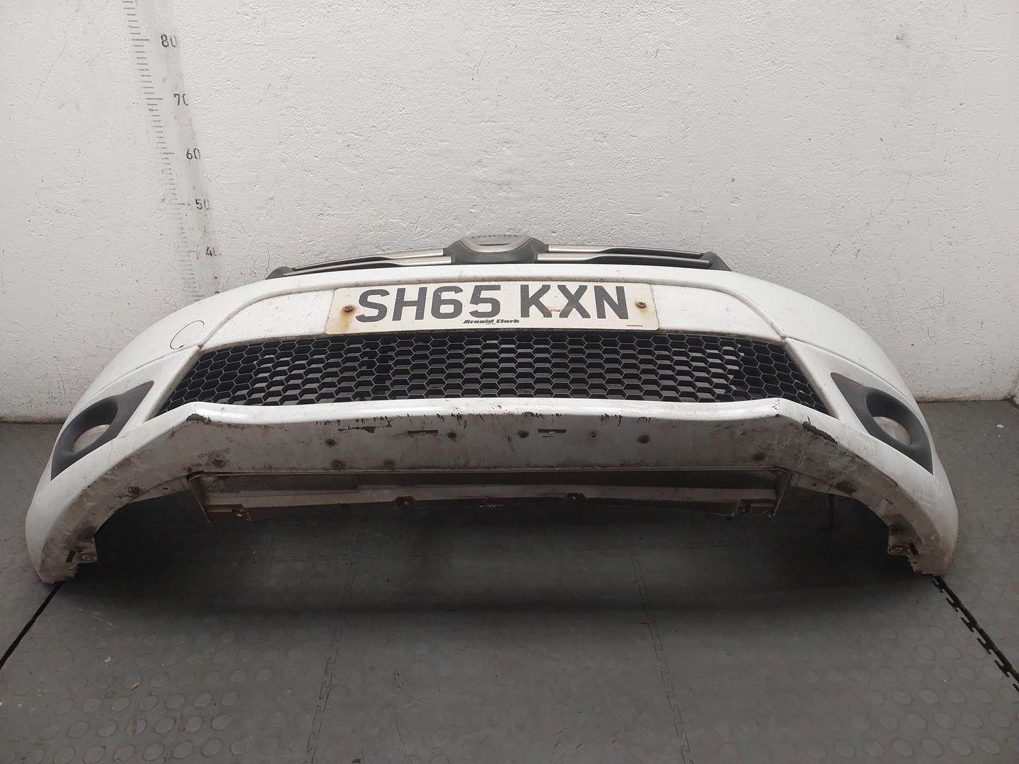 Бампер передний