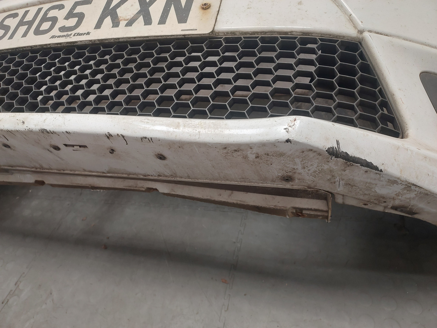 Бампер передний