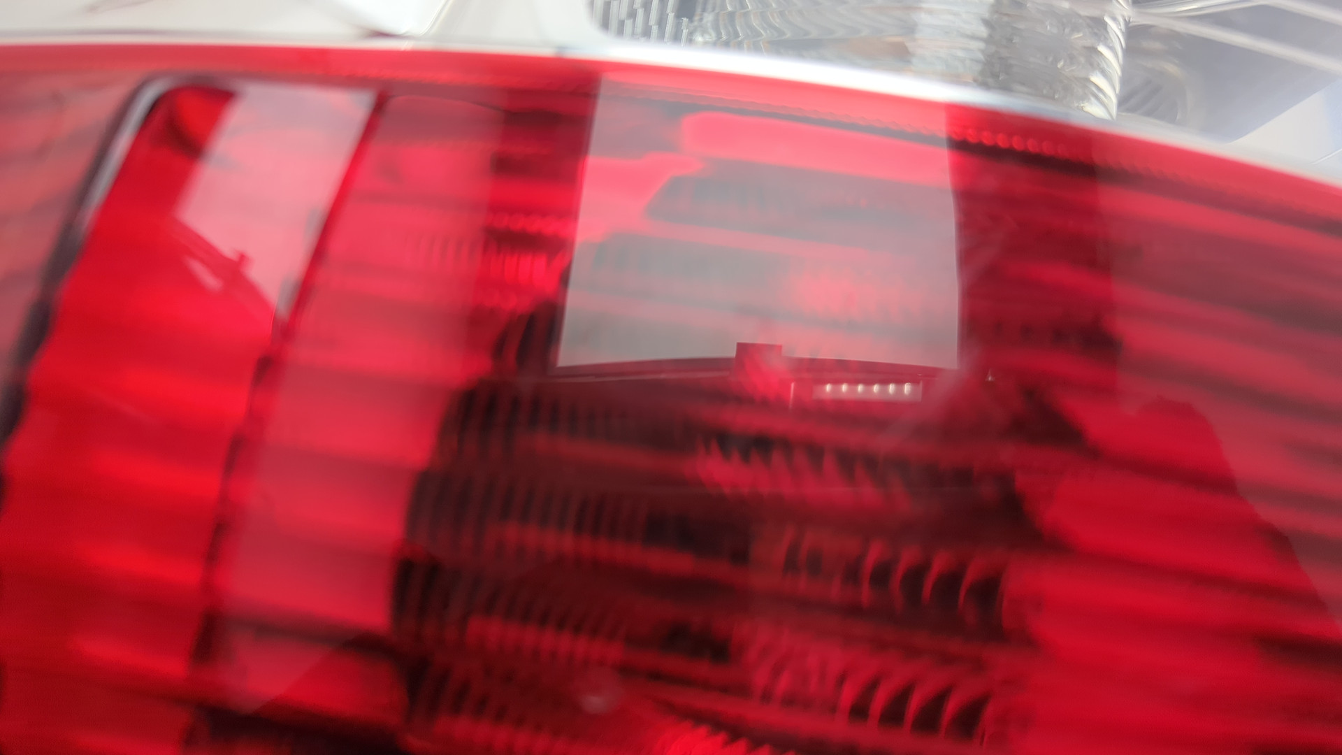 Фонарь задний левый