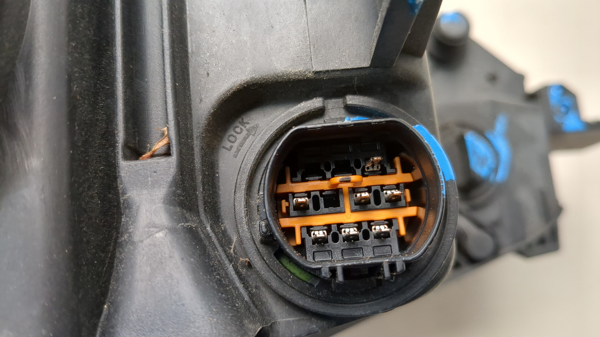 Фара правая