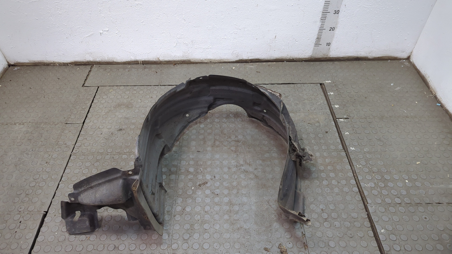 Локер передний правый