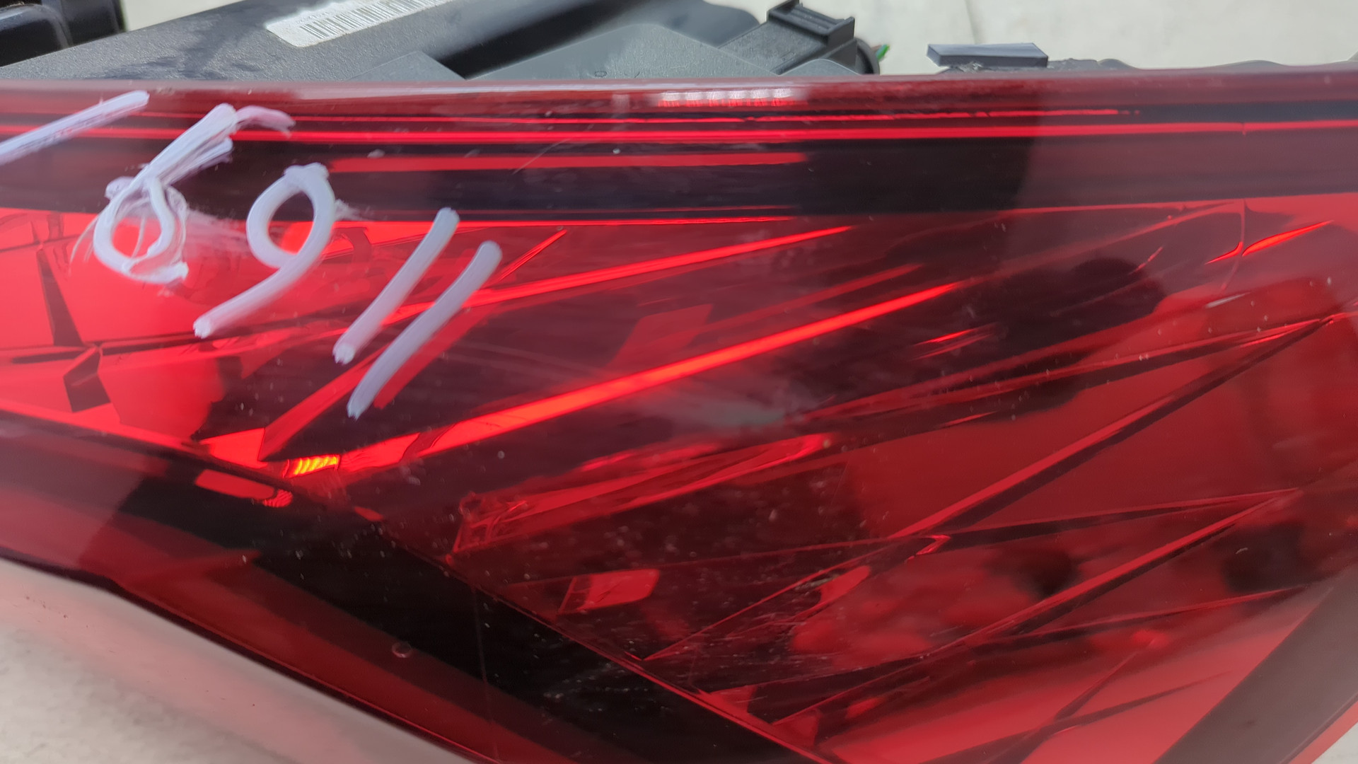 Фонарь задний правый