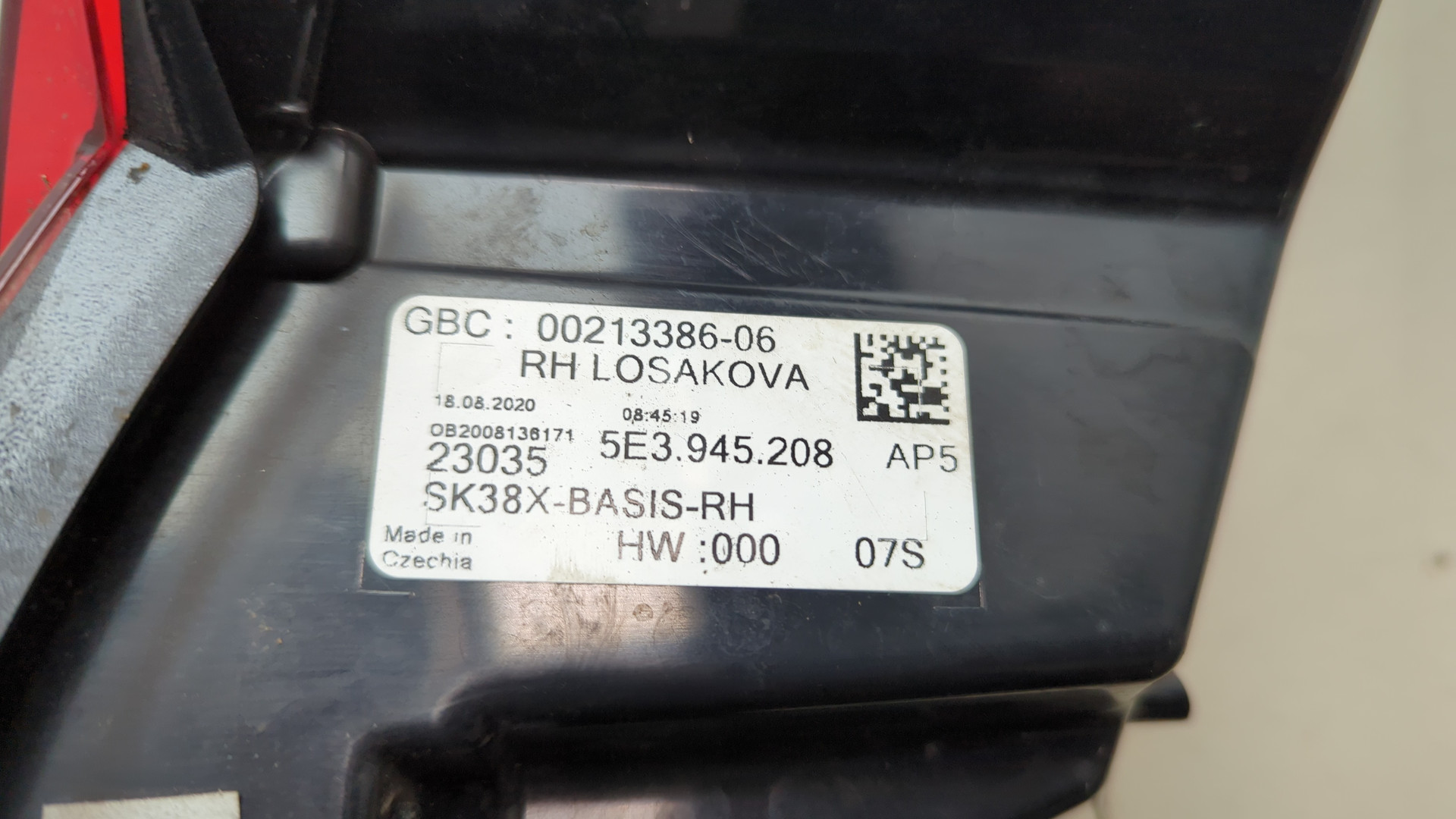 Фонарь задний правый