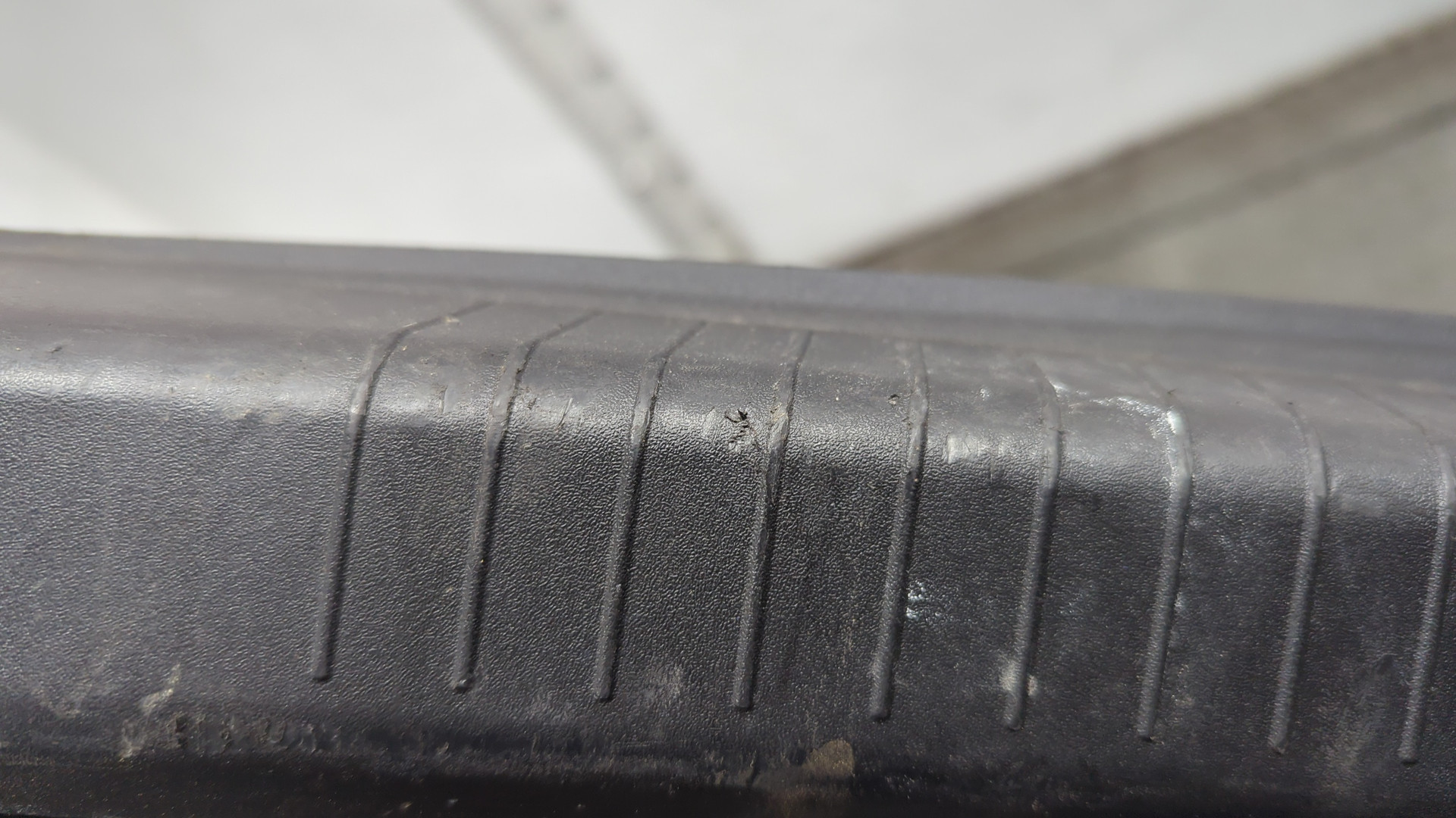 Обшивка багажника