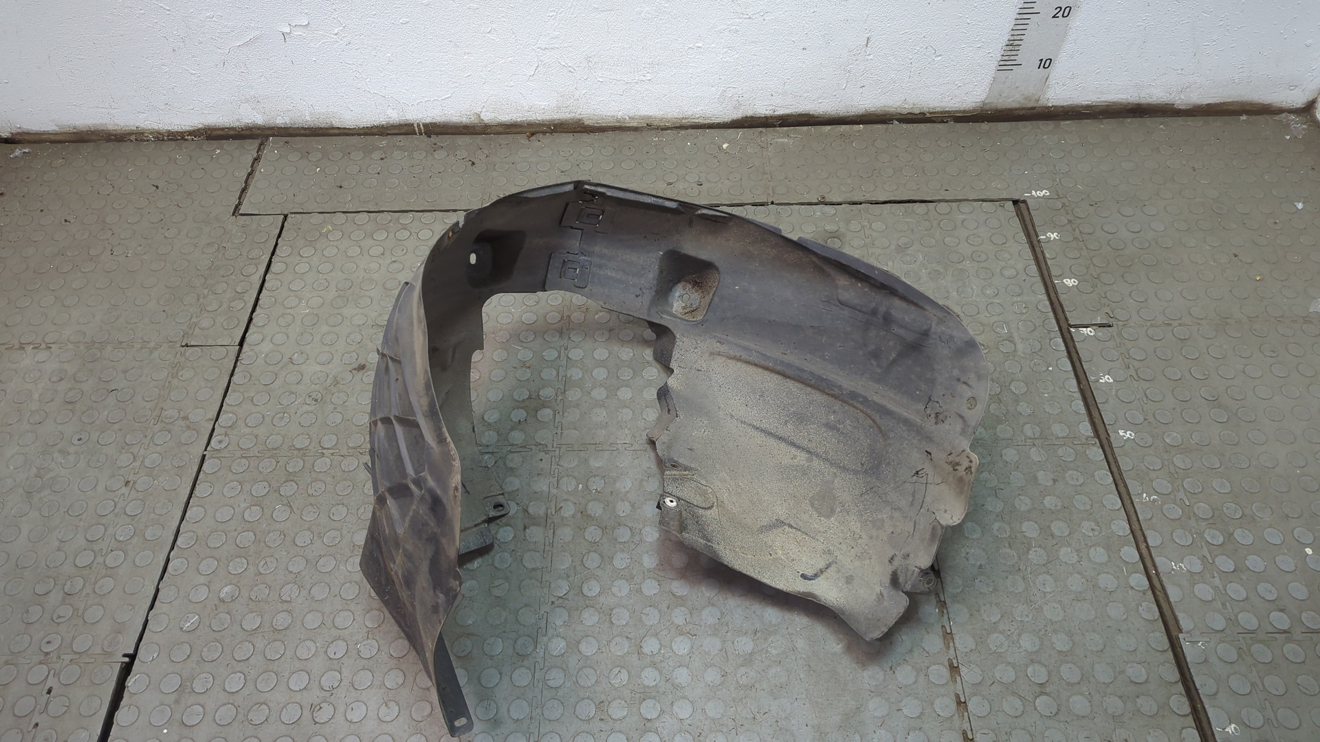 Локер передний левый