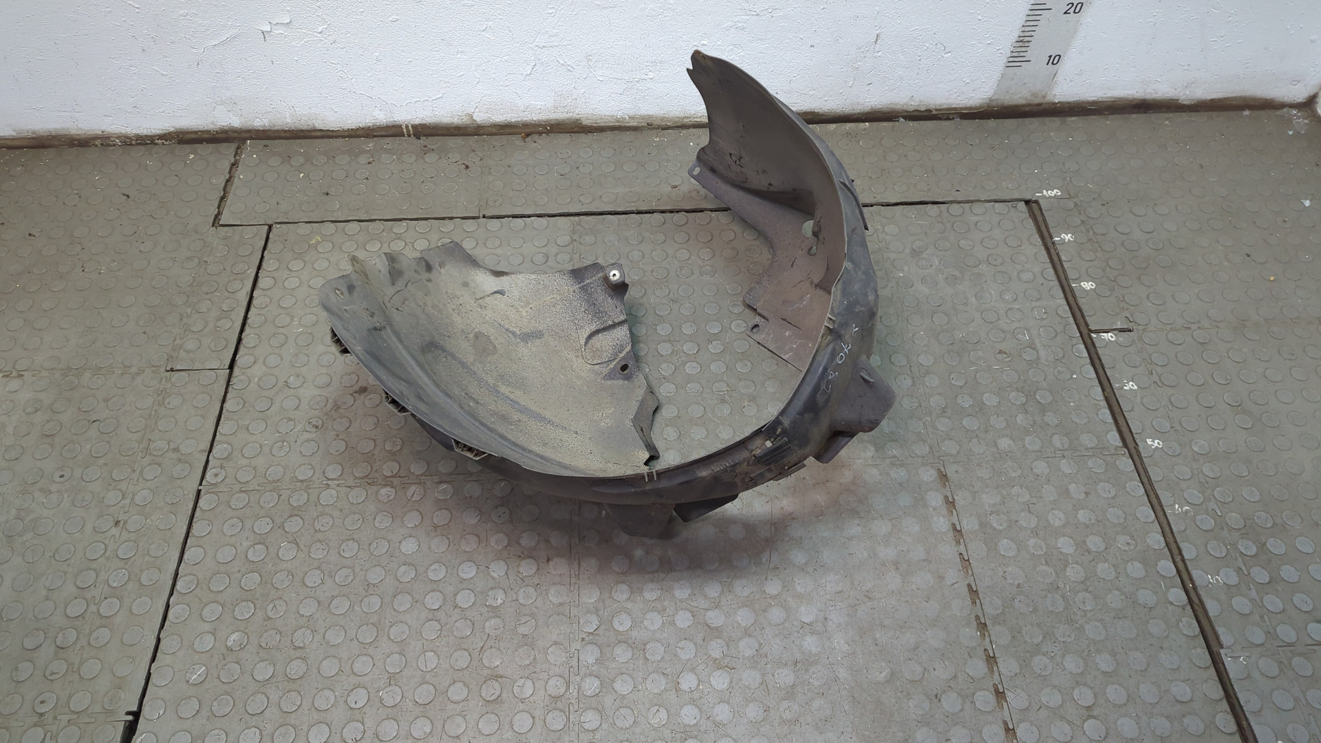 Локер передний левый