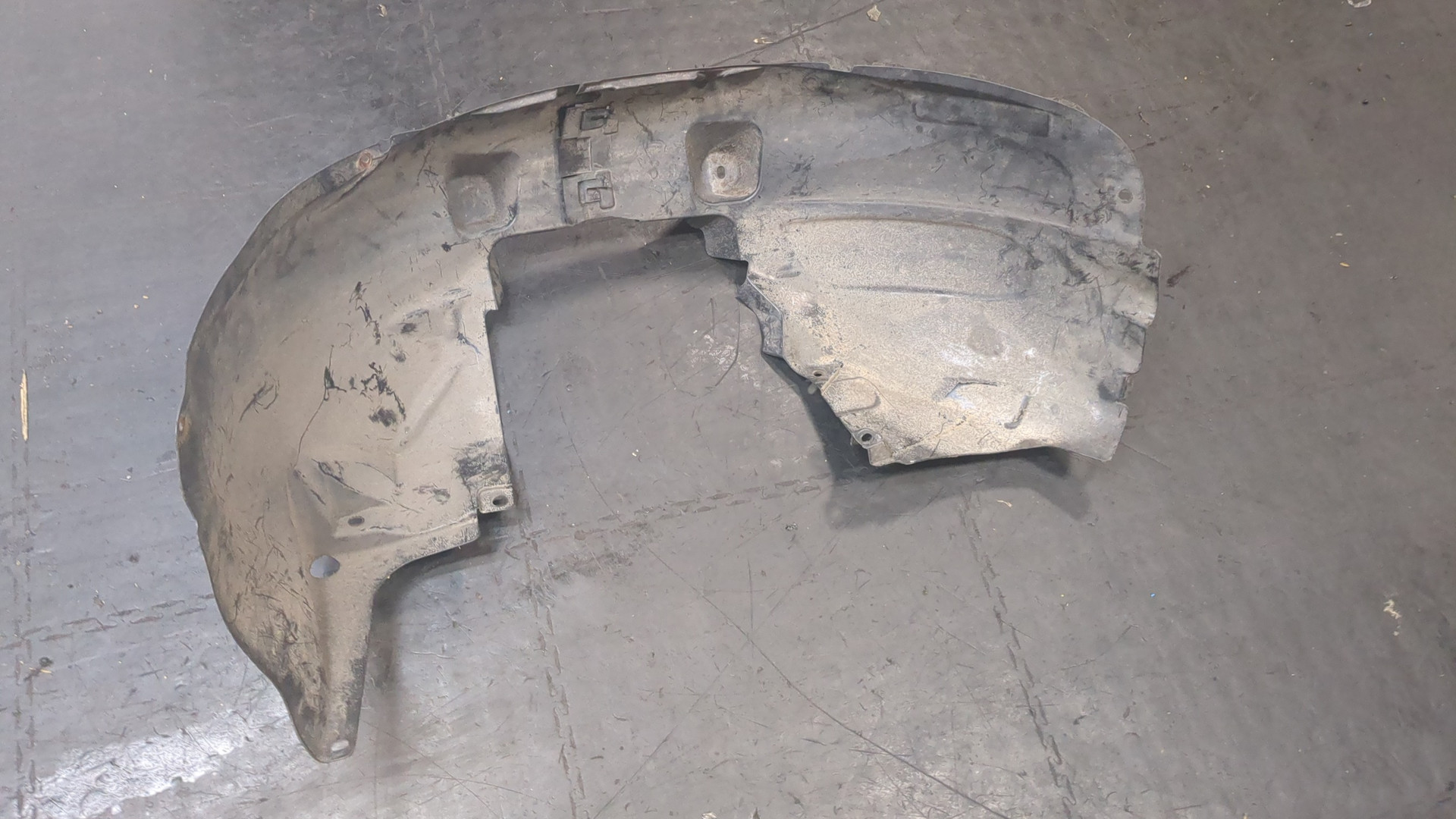 Локер передний левый