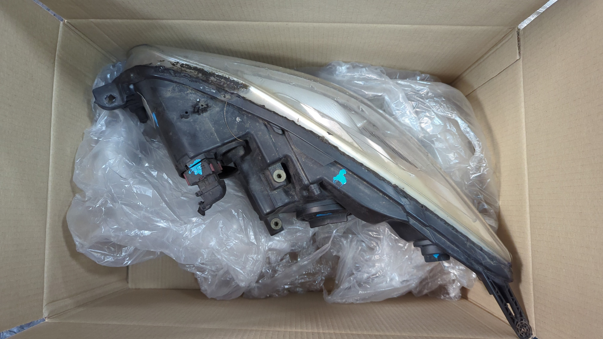 Фара правая