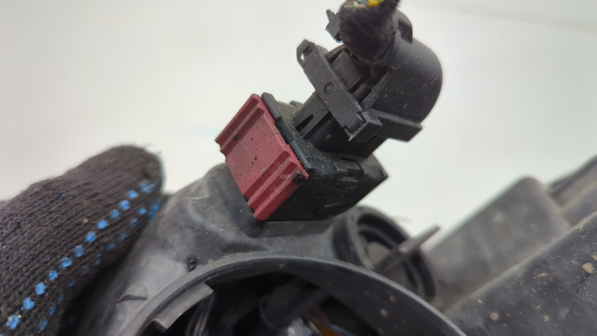 Фара правая