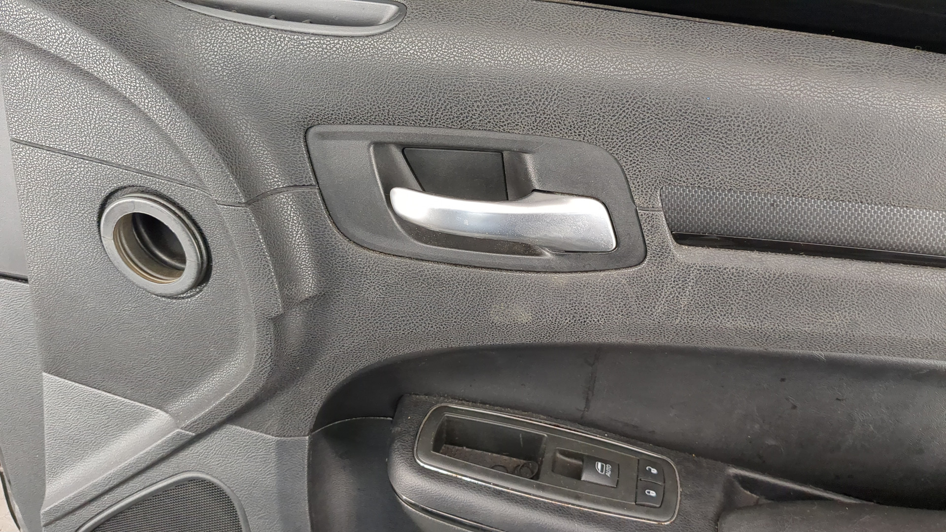 Дверь передняя правая