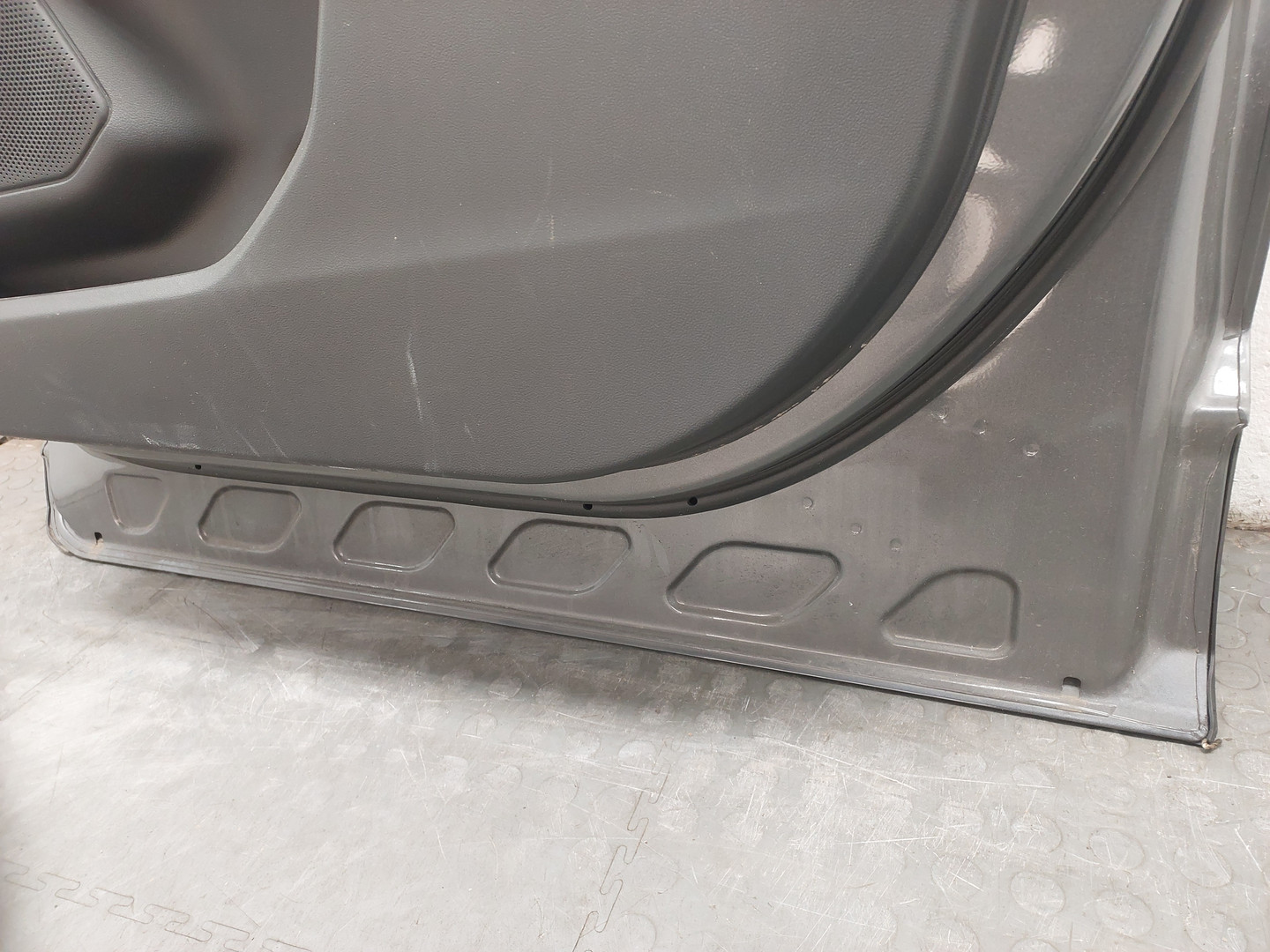 Дверь передняя правая