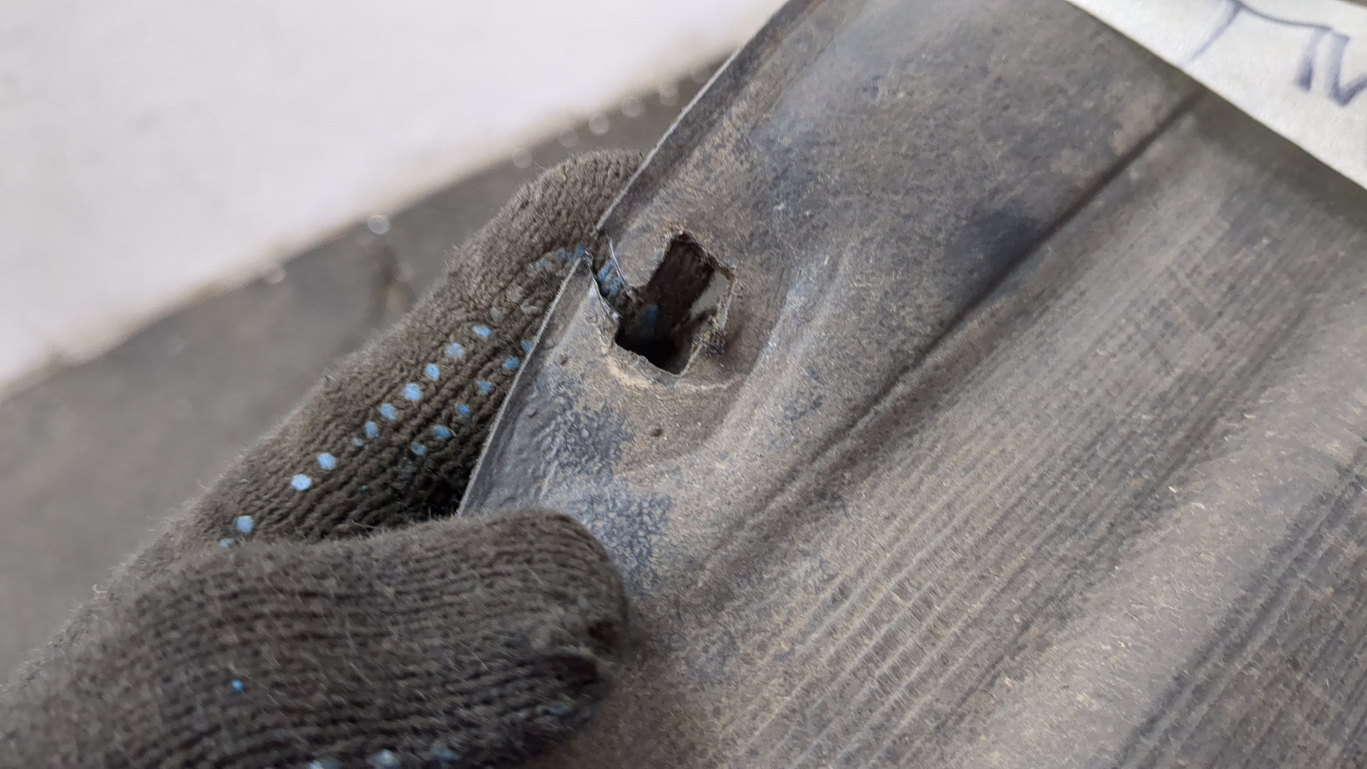 Локер передний левый