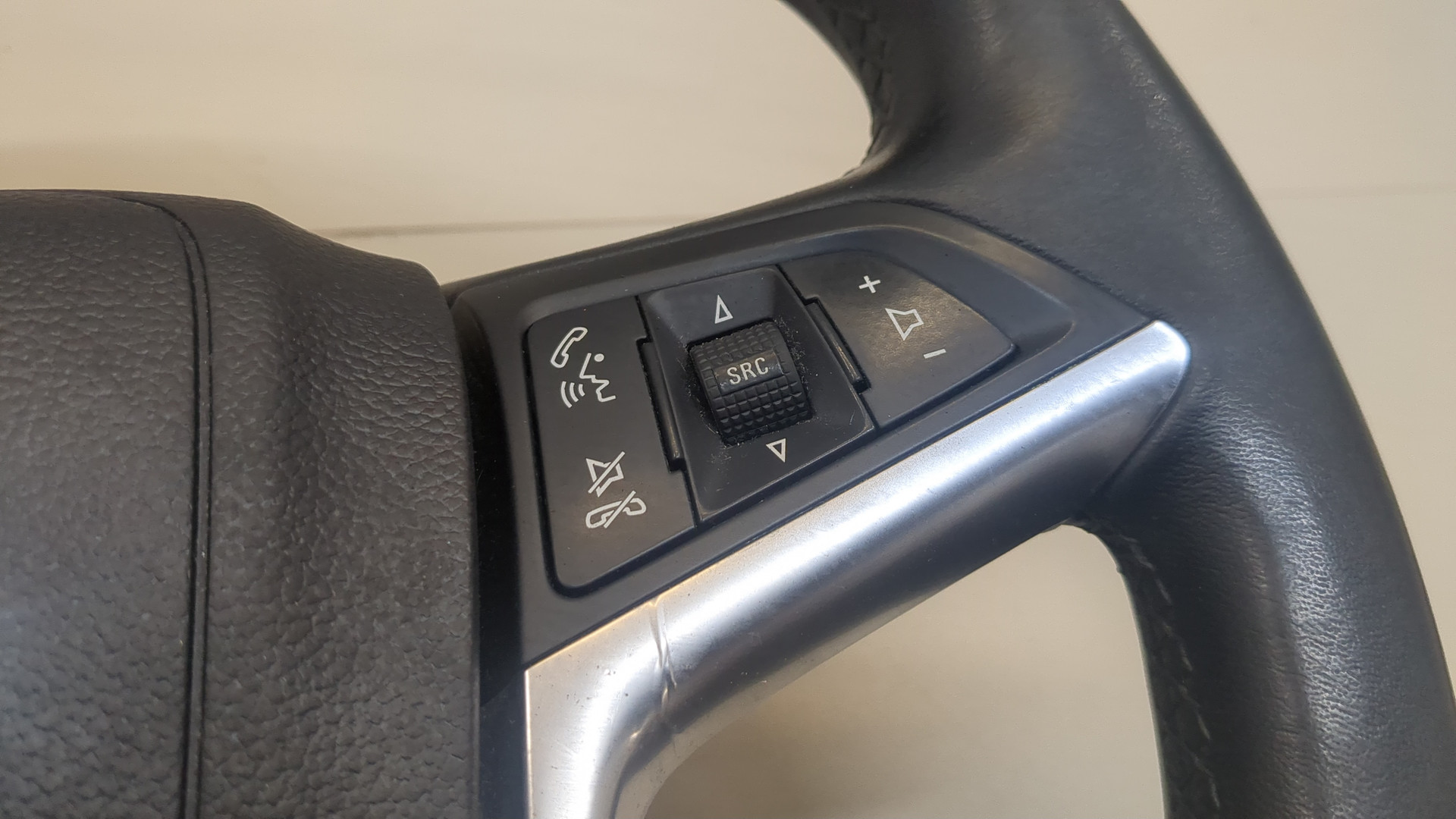 Рулевое колесо (руль)