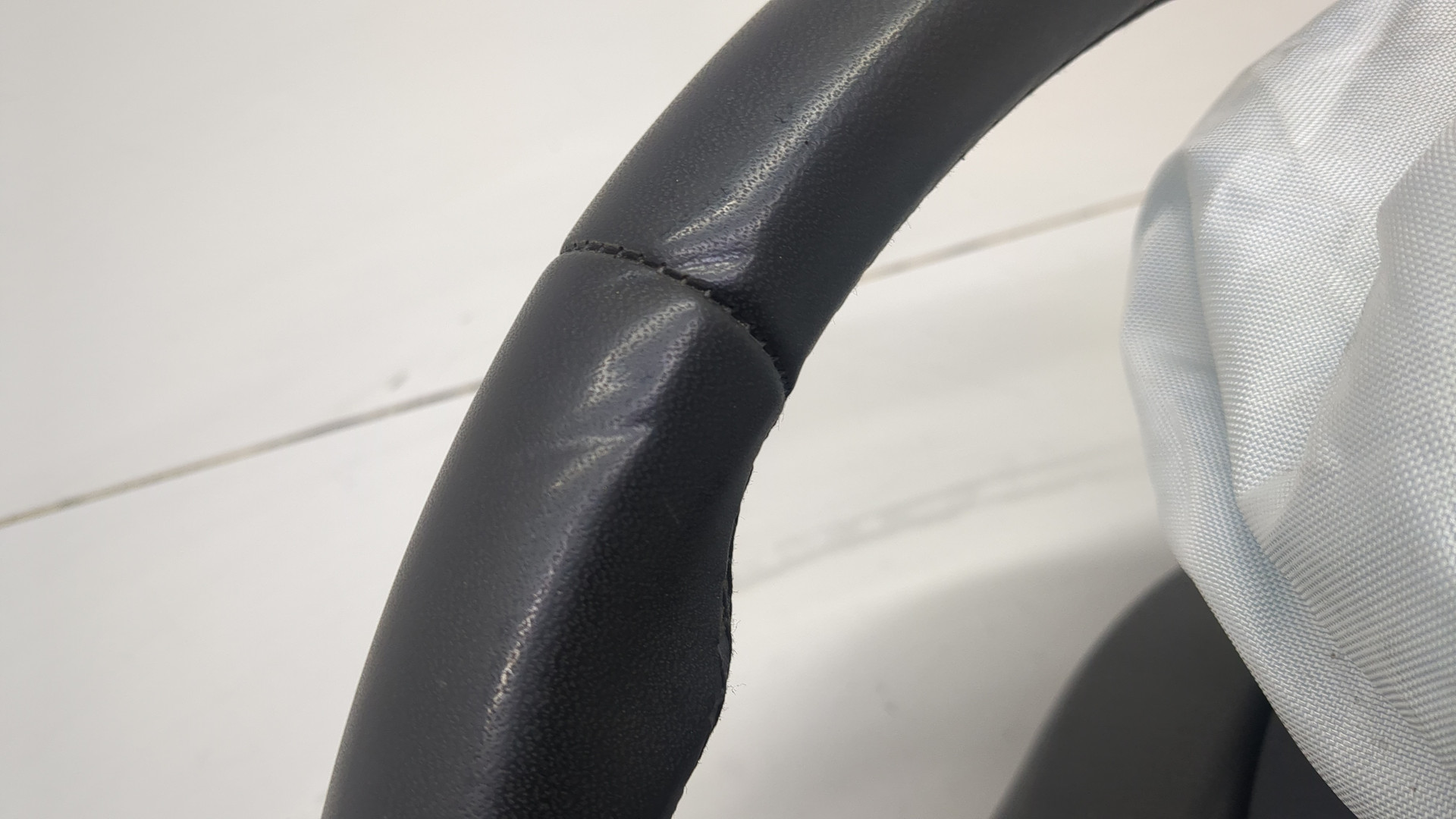 Рулевое колесо (руль)