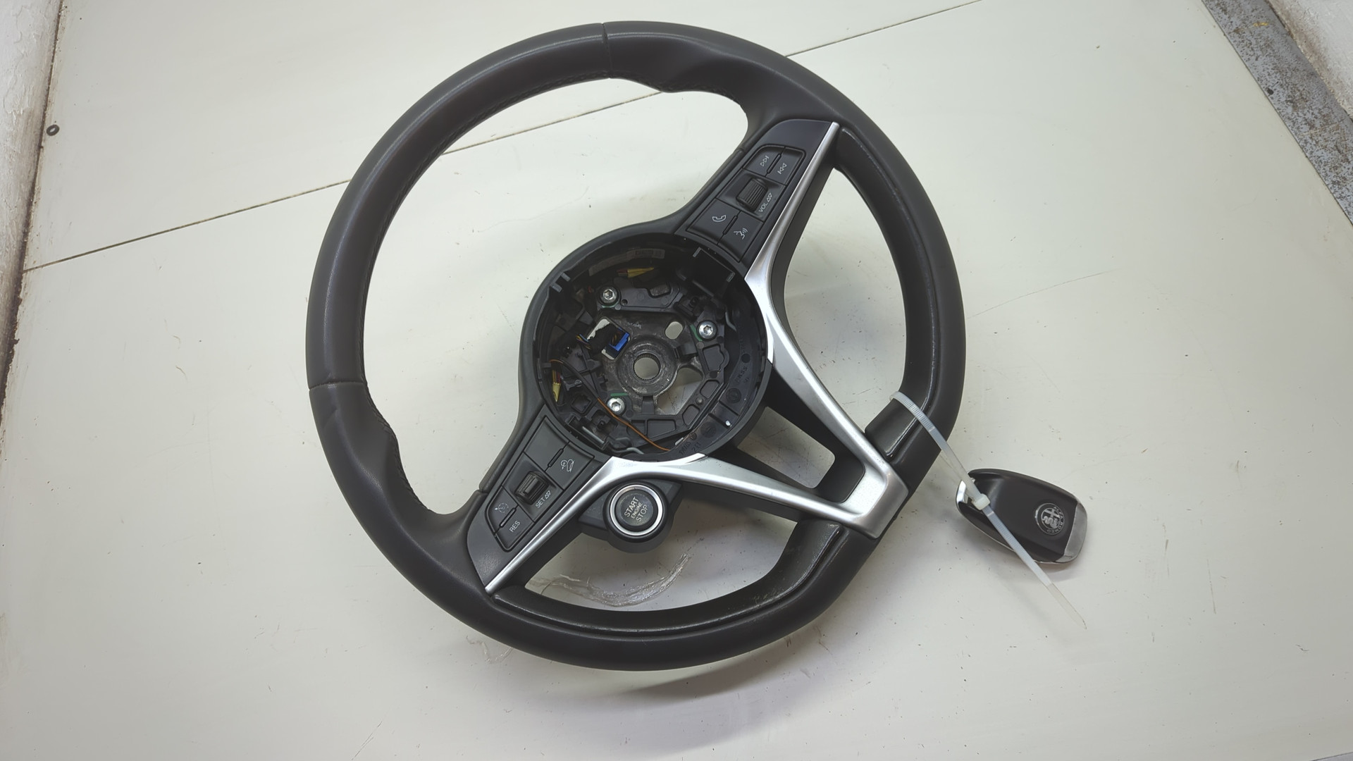 Рулевое колесо (руль)