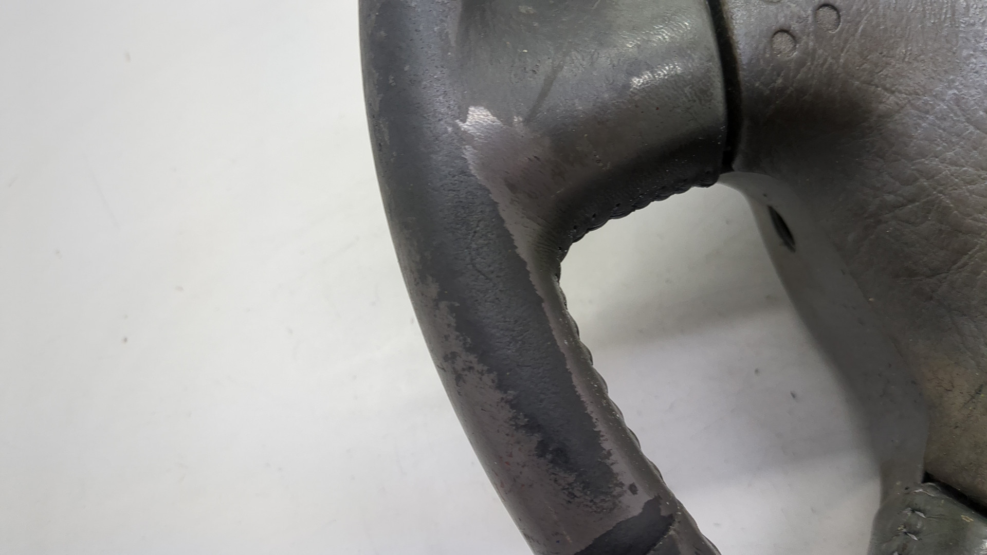 Рулевое колесо (руль)