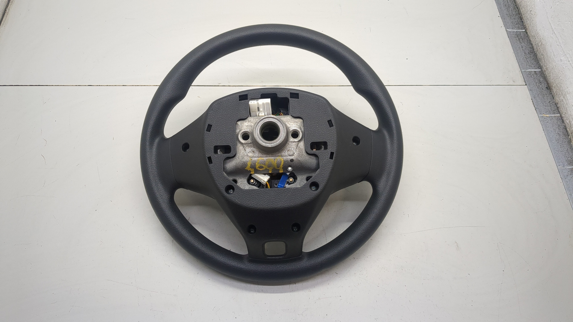 Рулевое колесо (руль)