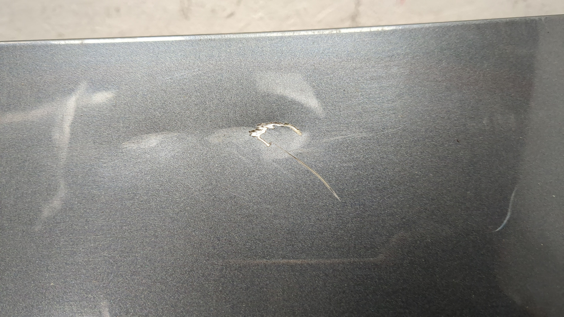 Дверь багажника