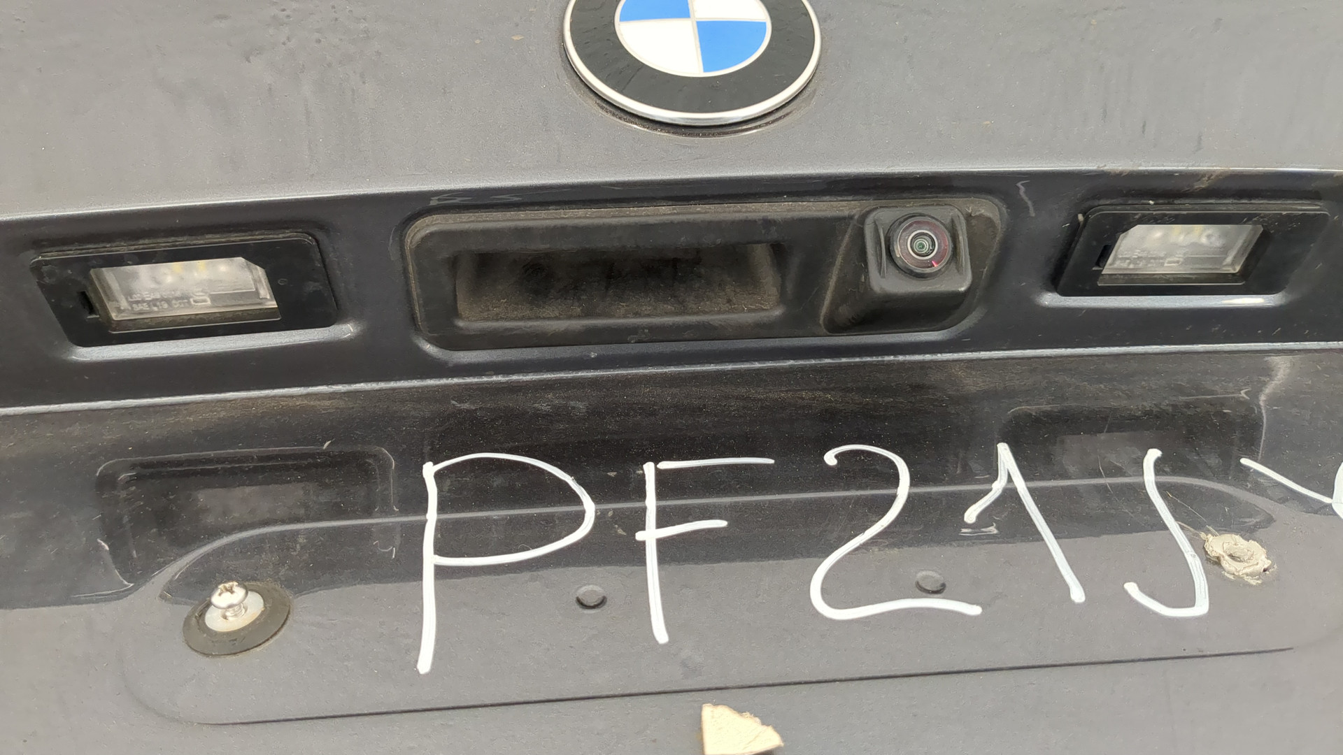 Дверь багажника