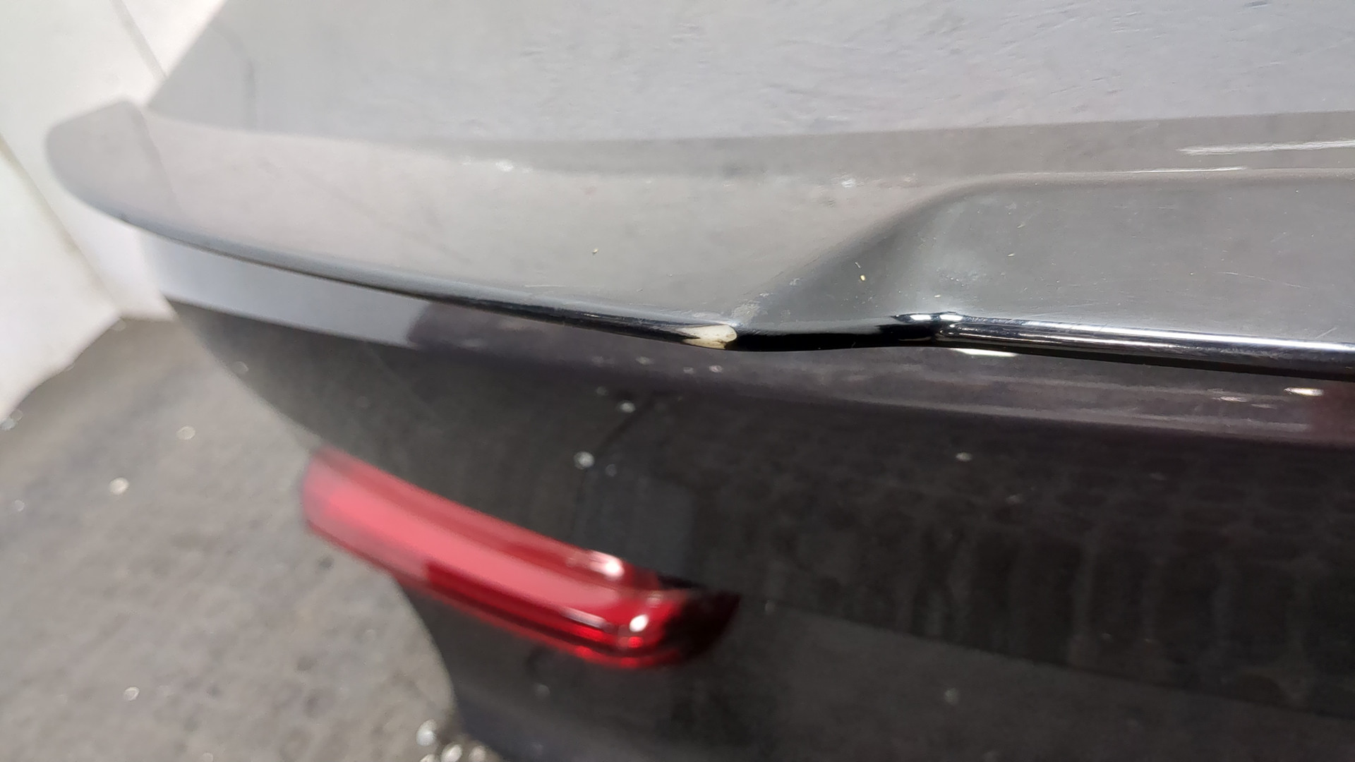 Дверь багажника