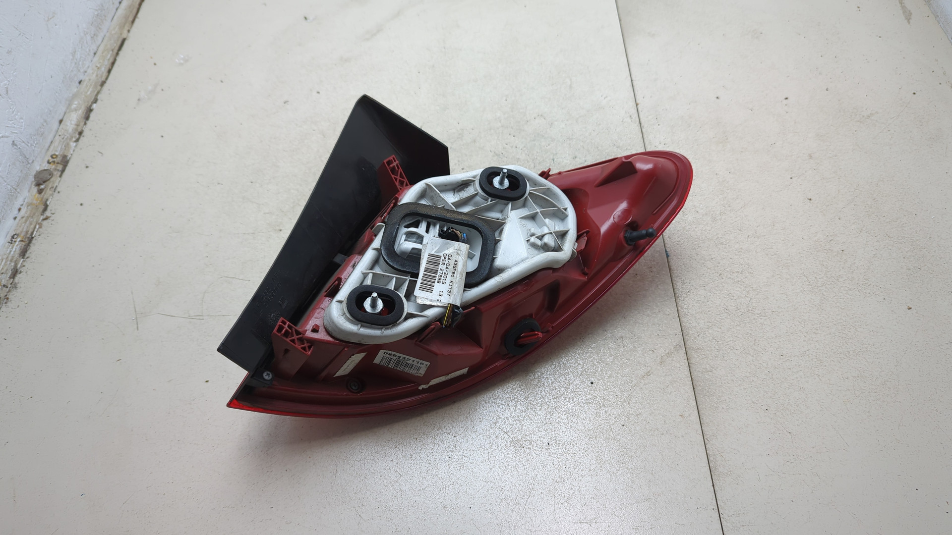 Фонарь задний левый