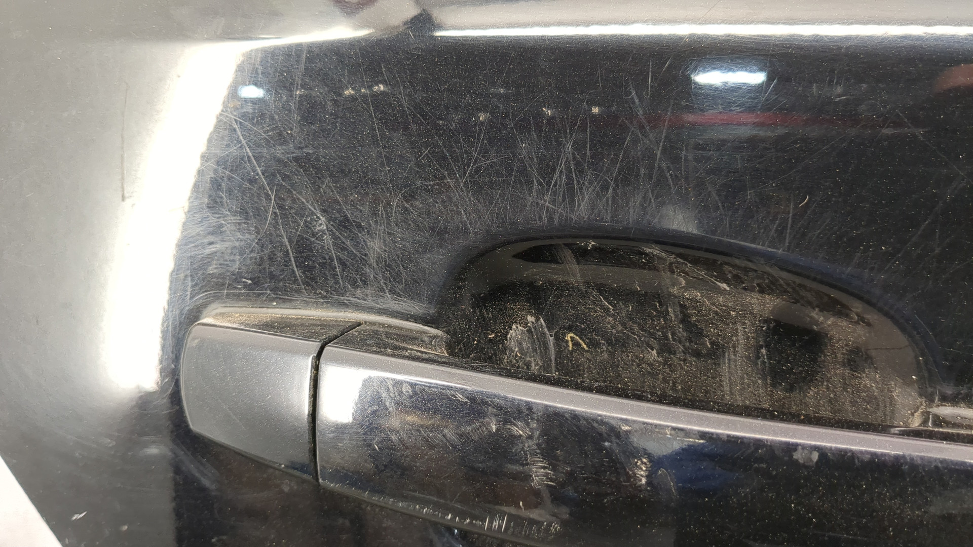 Дверь задняя правая