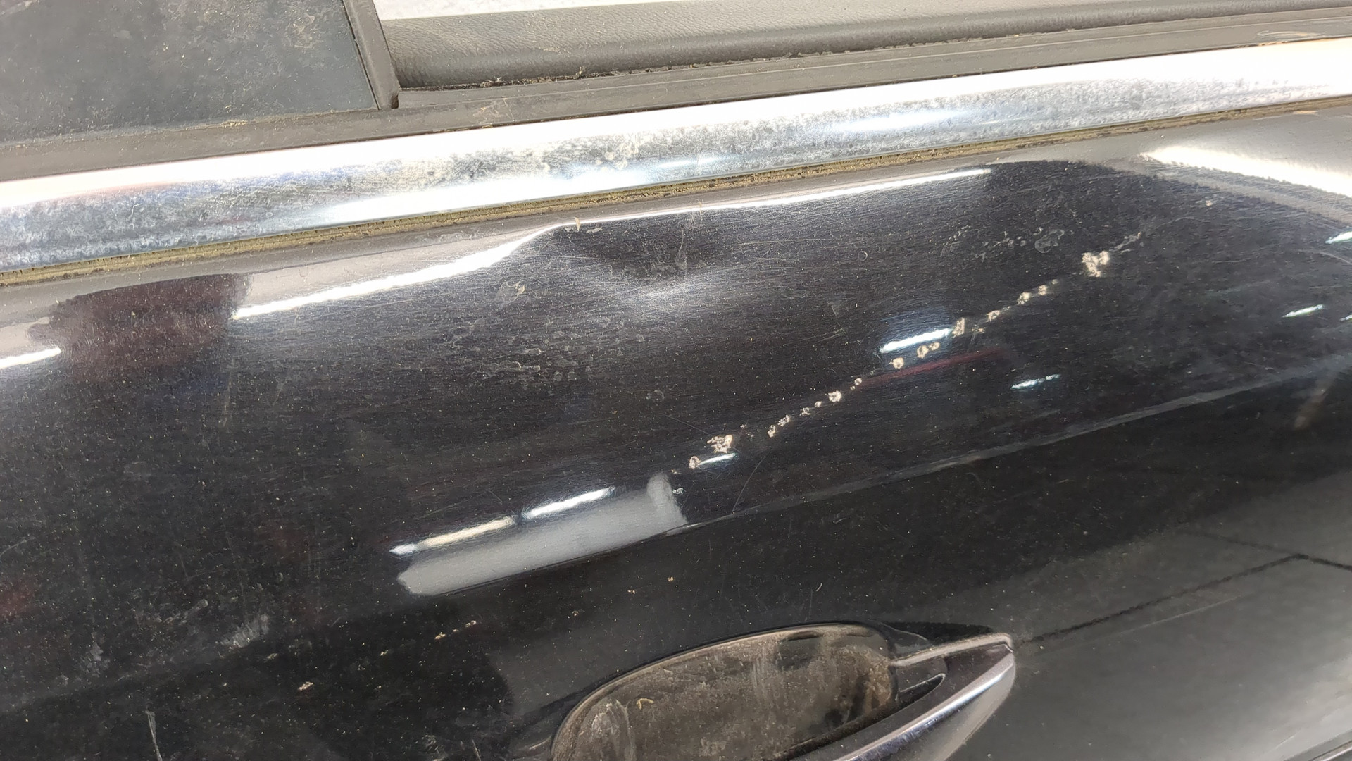 Дверь задняя правая