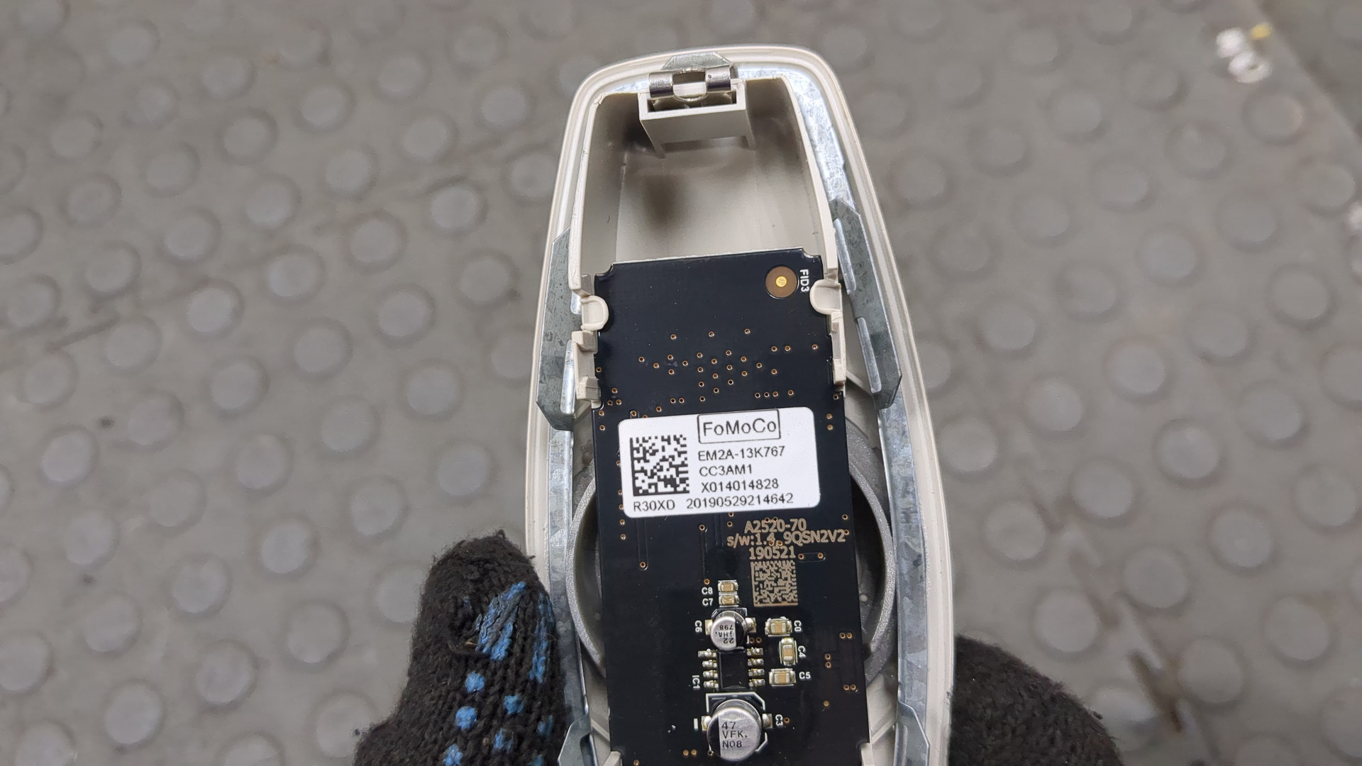 Плафон салонный