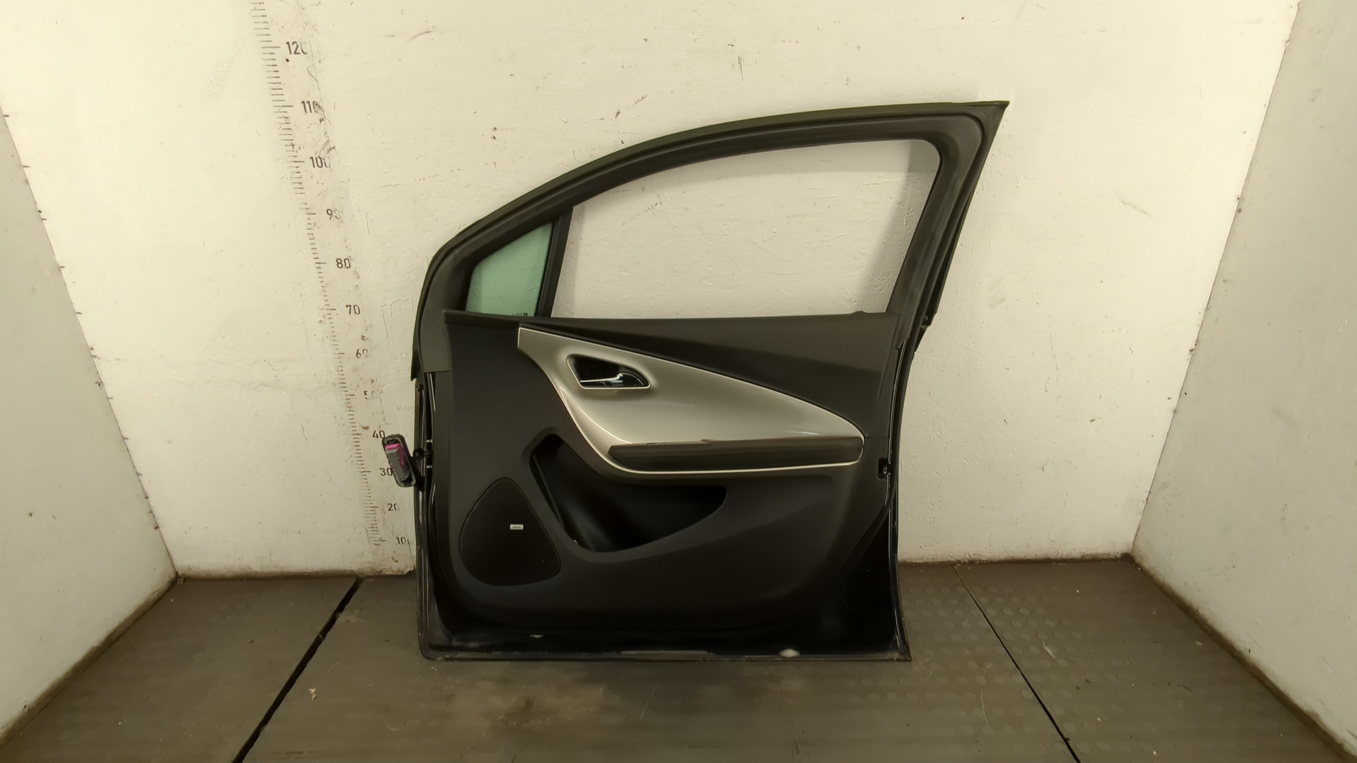 Дверь передняя правая