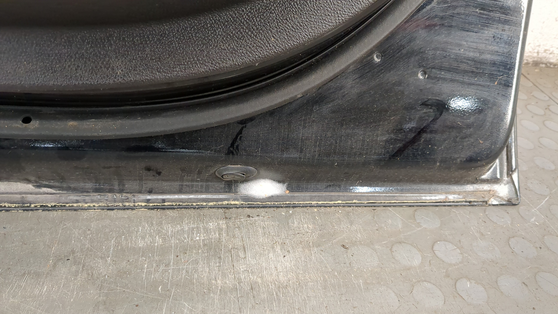 Дверь передняя правая