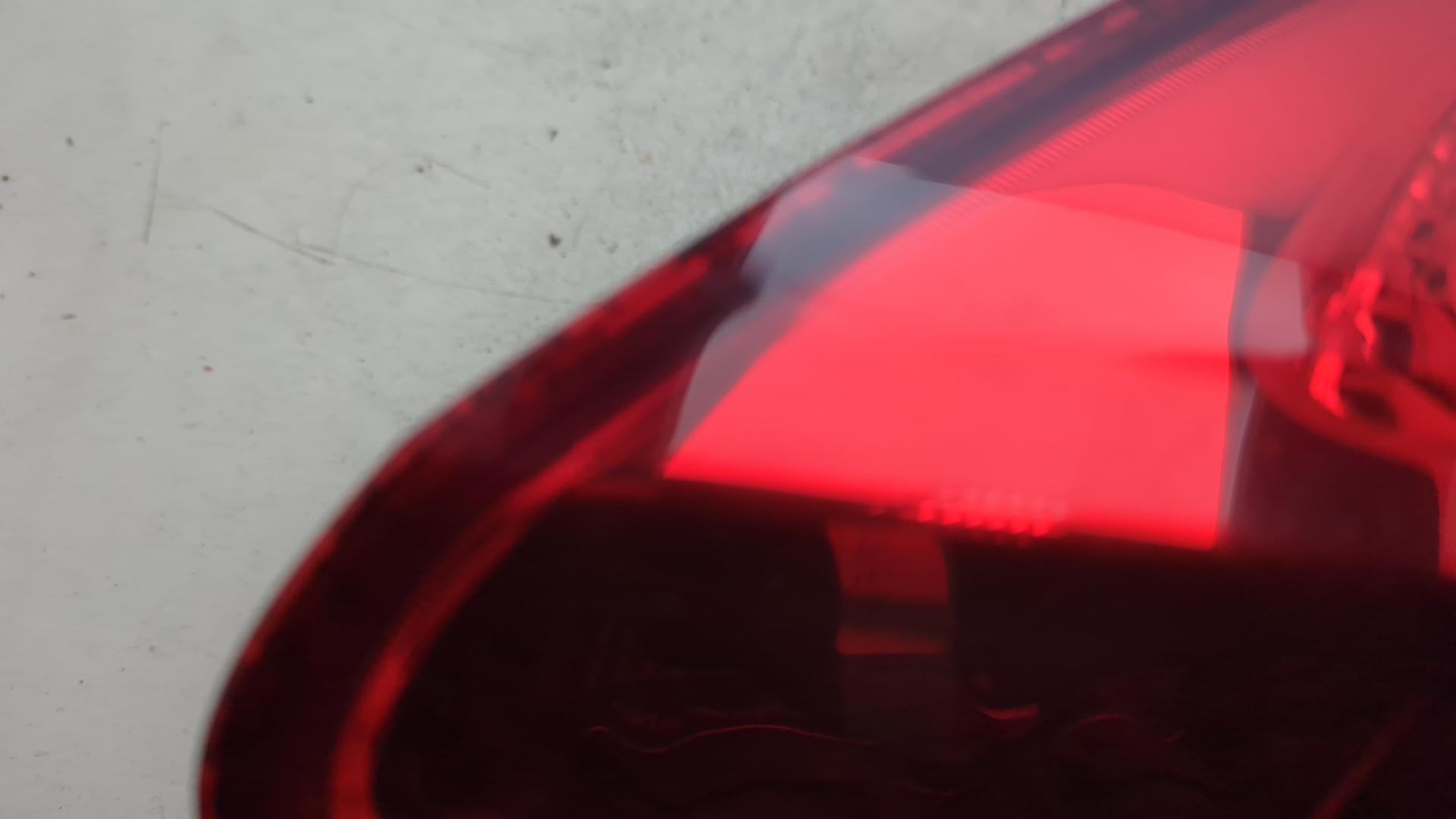 Фонарь задний левый