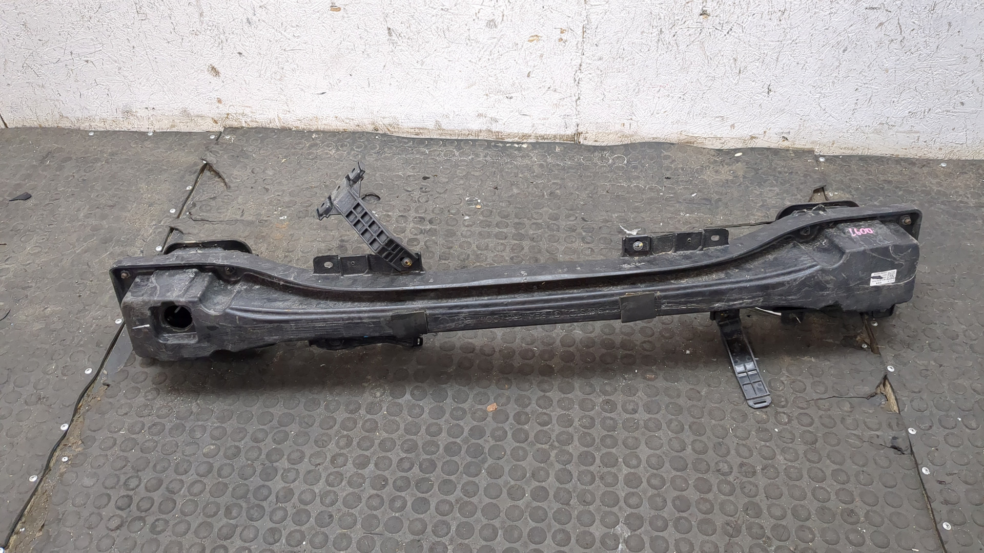 Усилитель заднего бампера