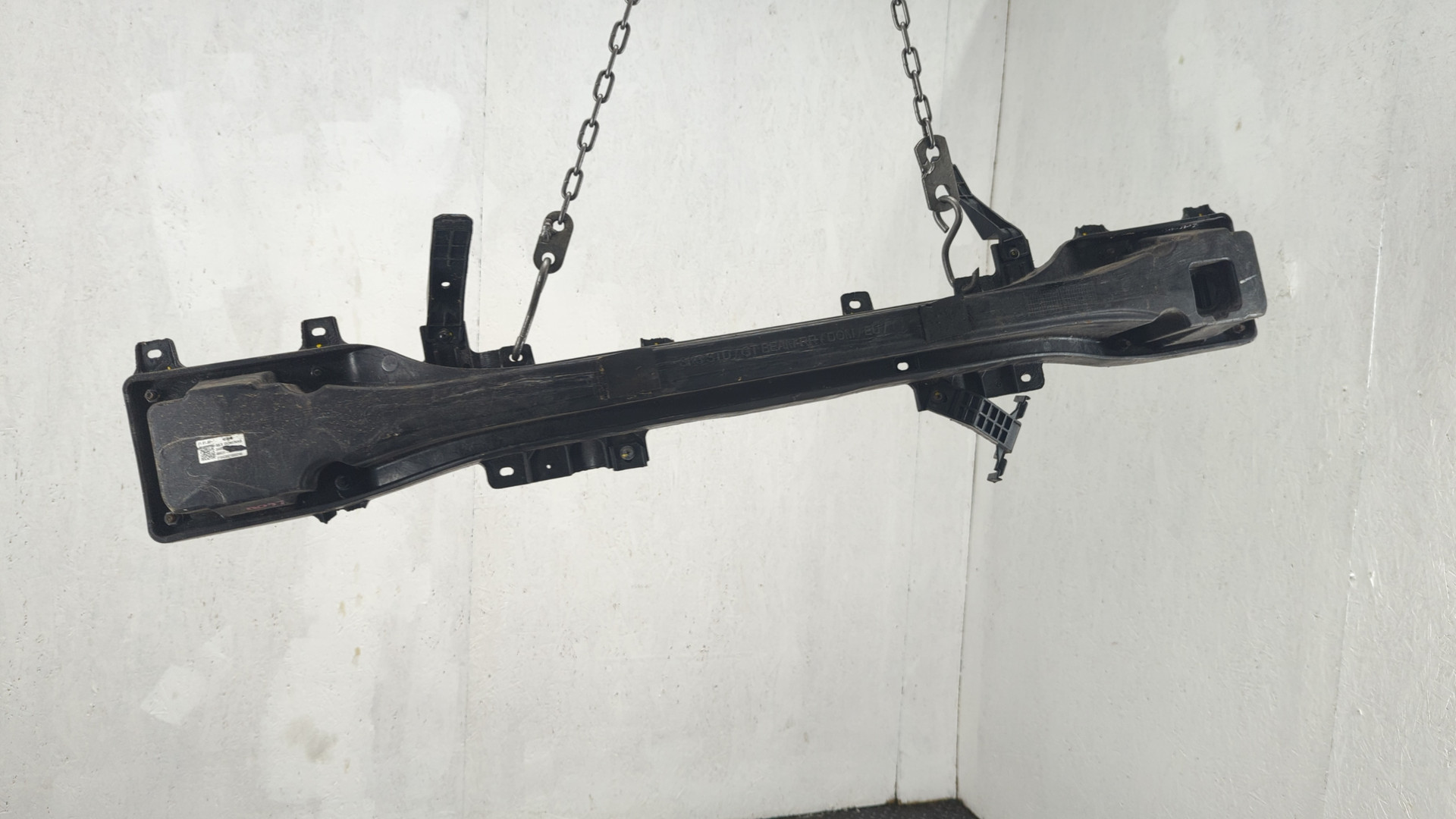 Усилитель заднего бампера