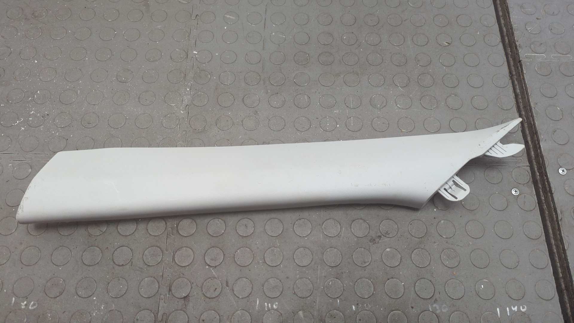 Обшивка стойки