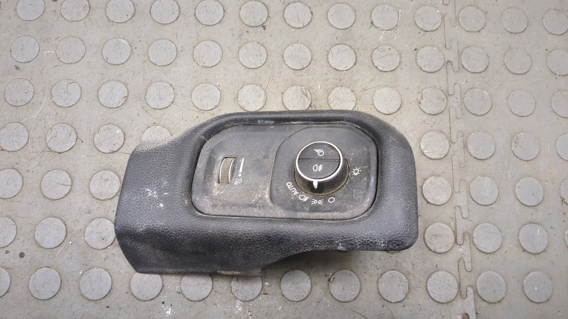 Переключатель света фар