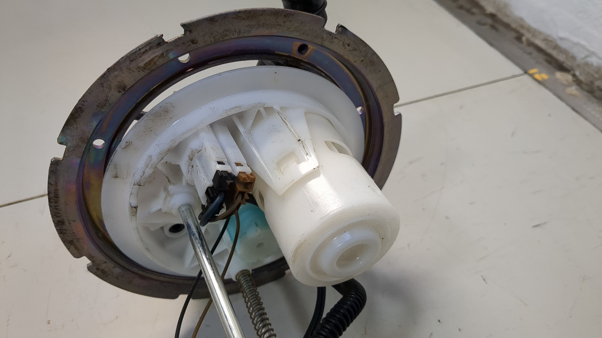 Насос топливный электрический