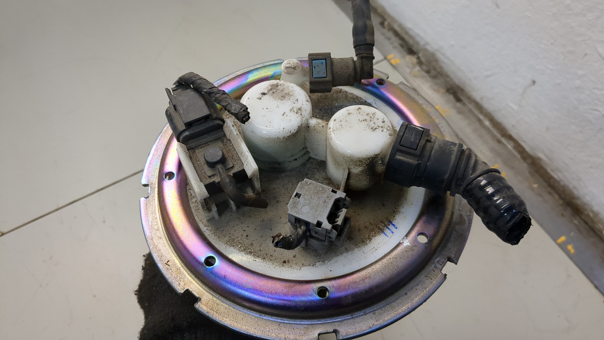 Насос топливный электрический