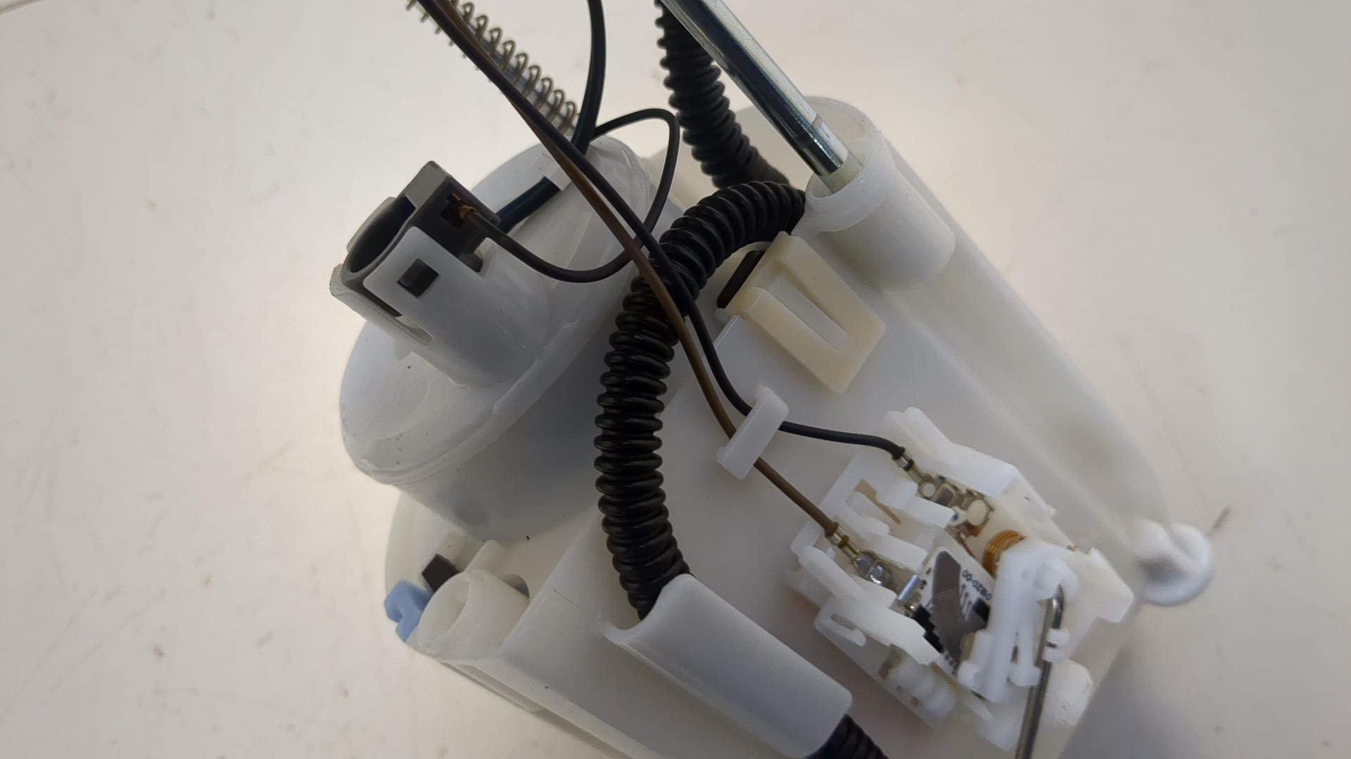 Насос топливный электрический